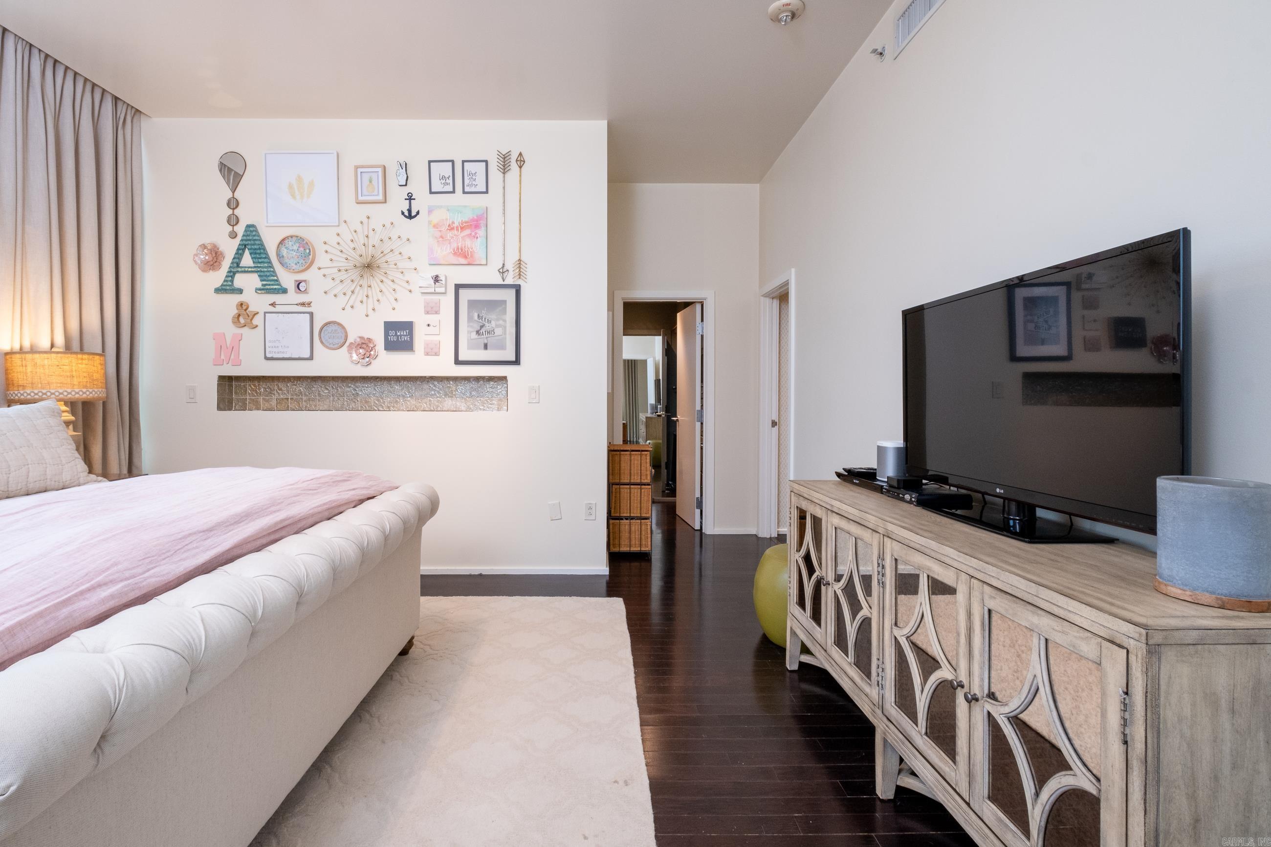 River Market - Residential Lease