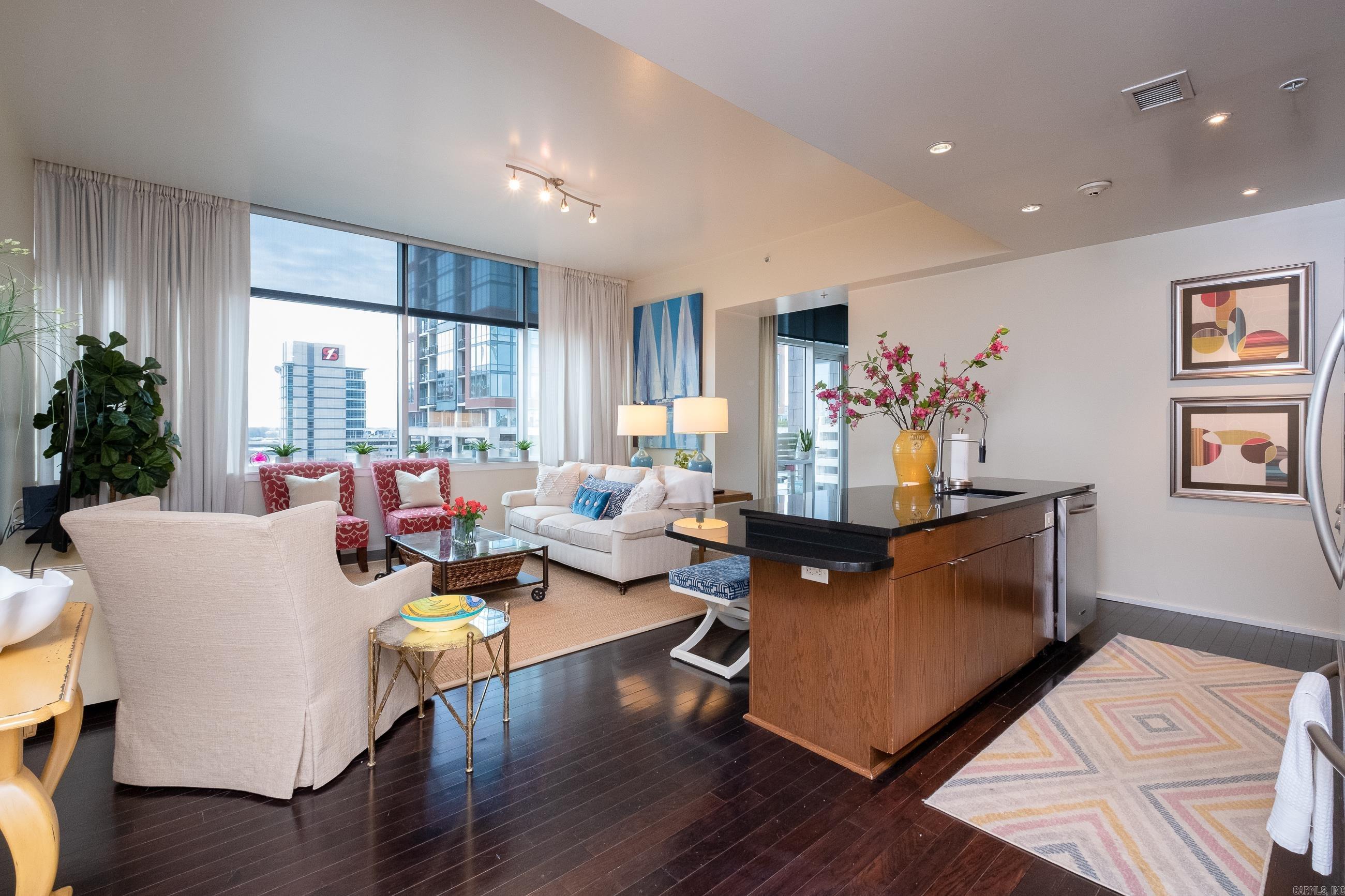 River Market - Residential Lease