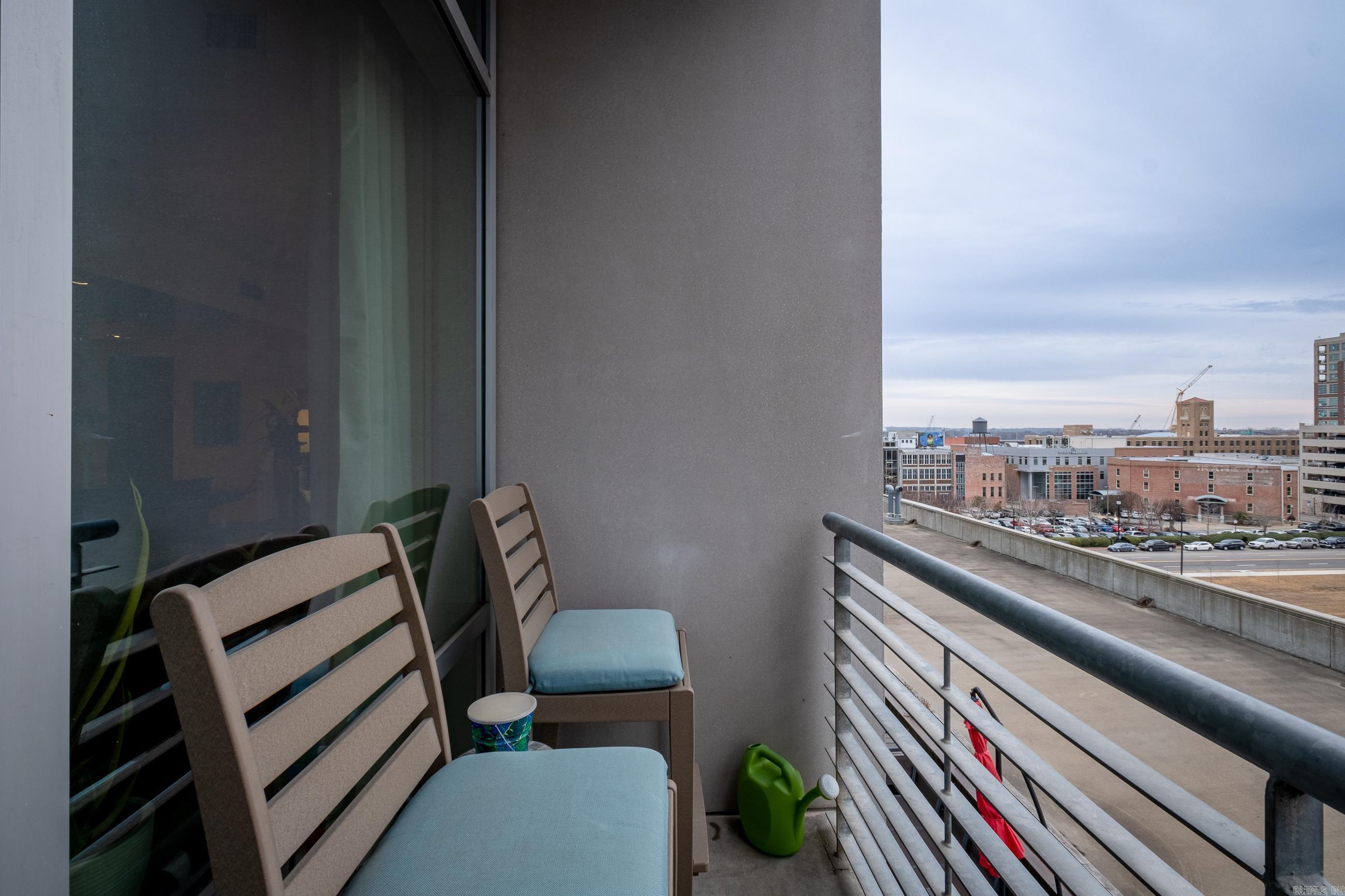 River Market - Residential Lease