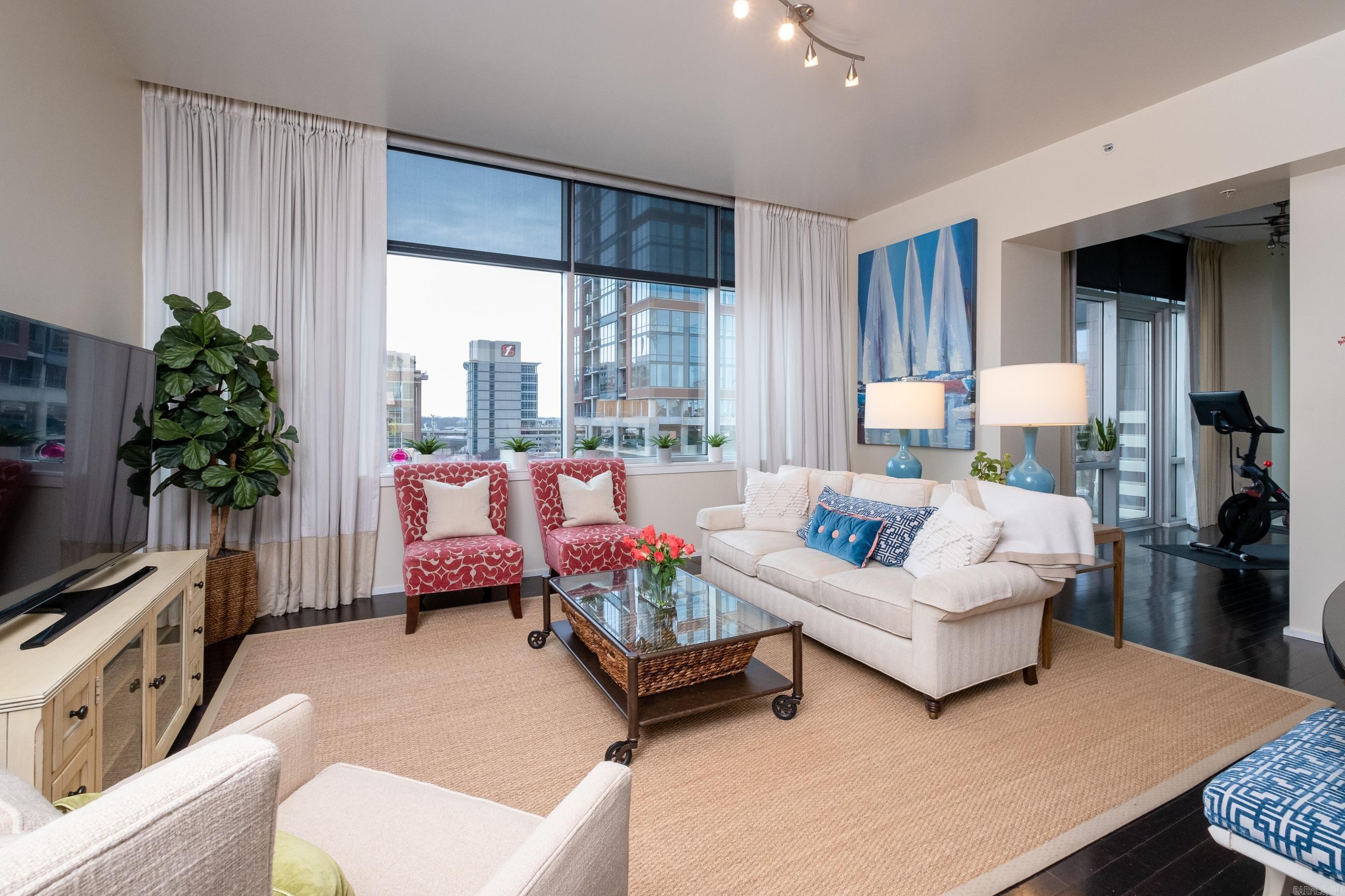 River Market - Residential Lease