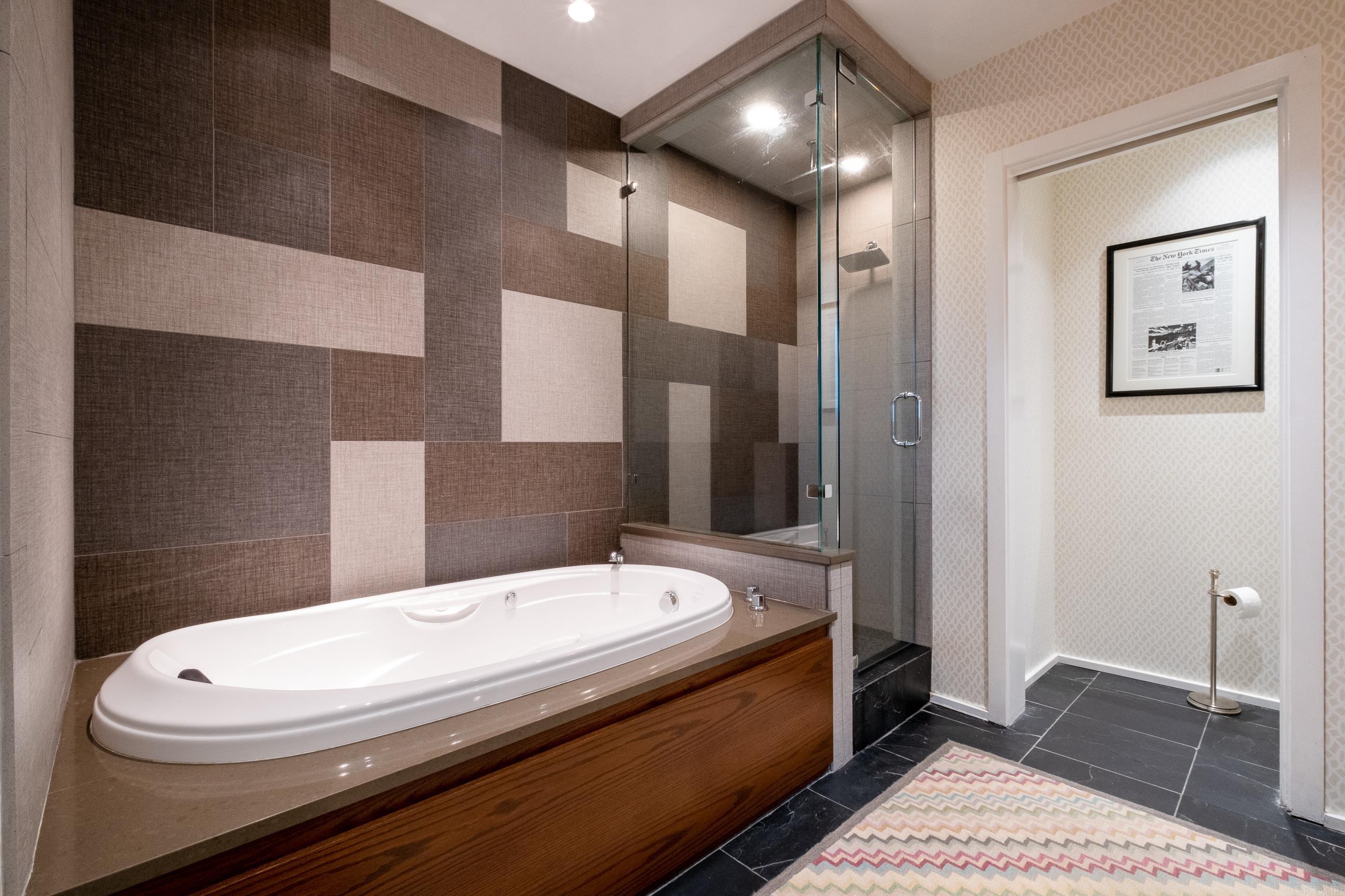 River Market - Residential Lease