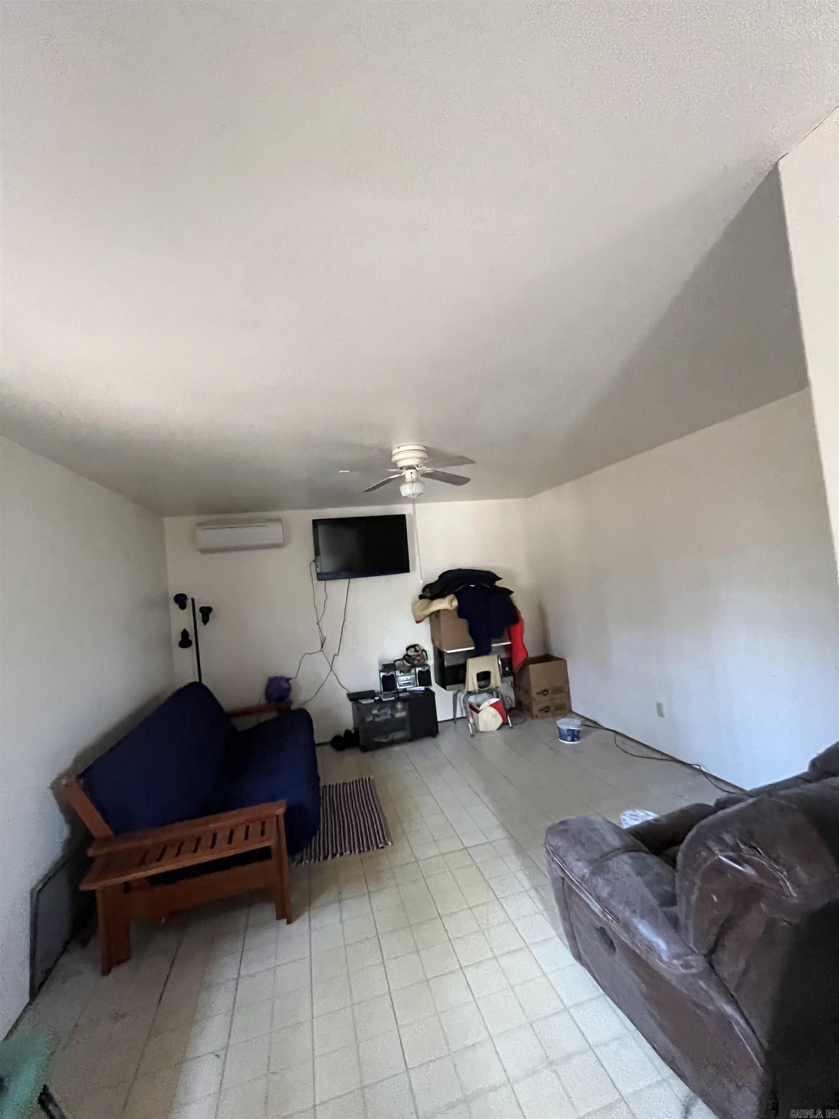 CLINTON - Residential