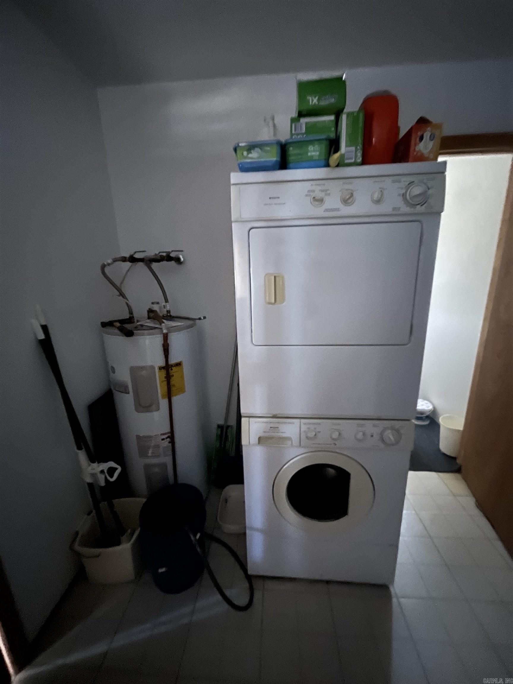 CLINTON - Residential