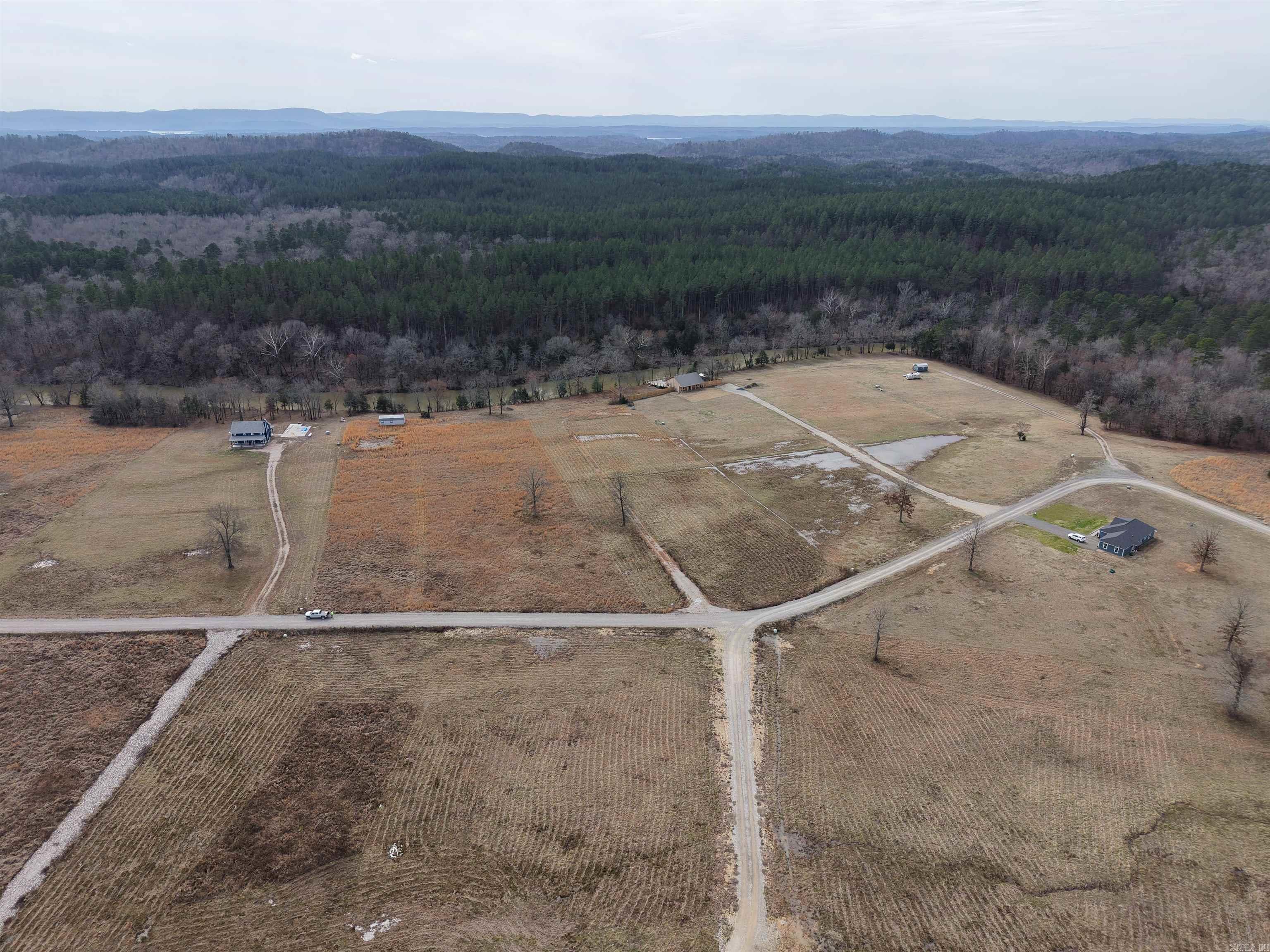 REVAS RETREAT - Land