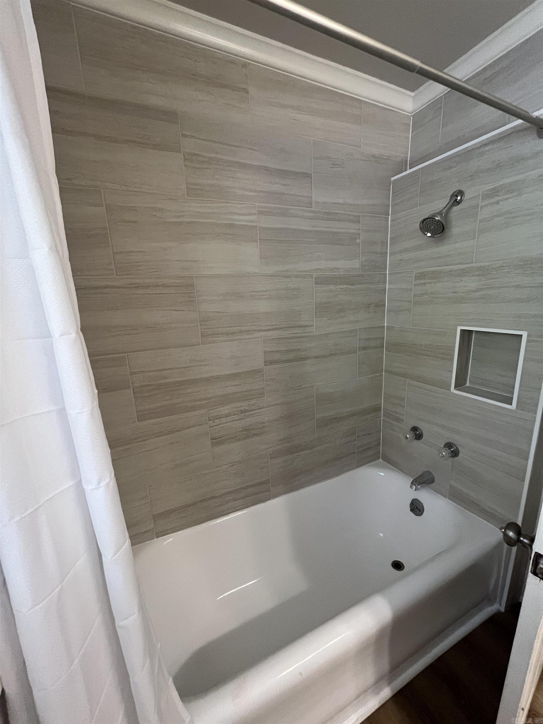 Hill Crest - Residential Lease