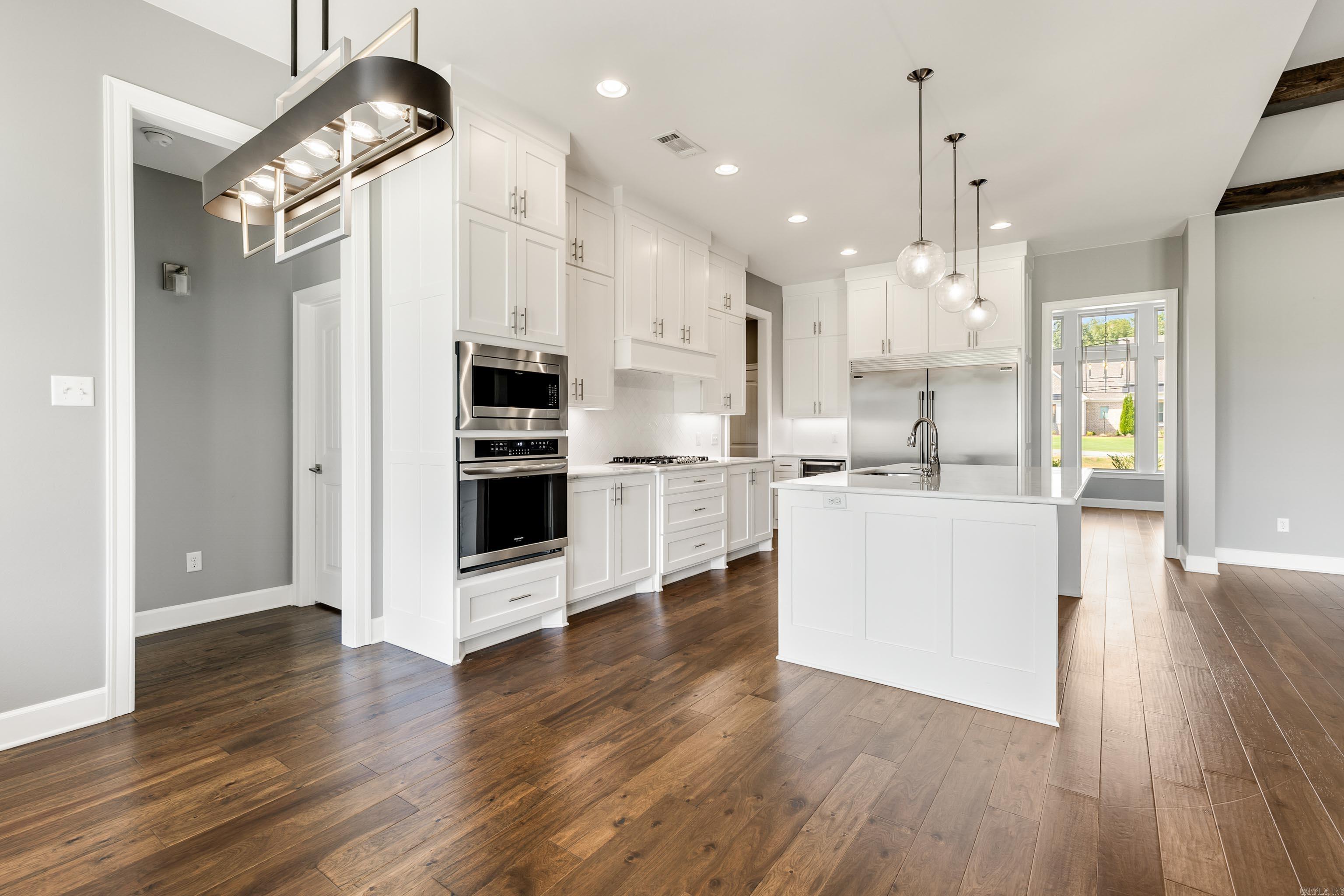 THE VINEYARD - Residential