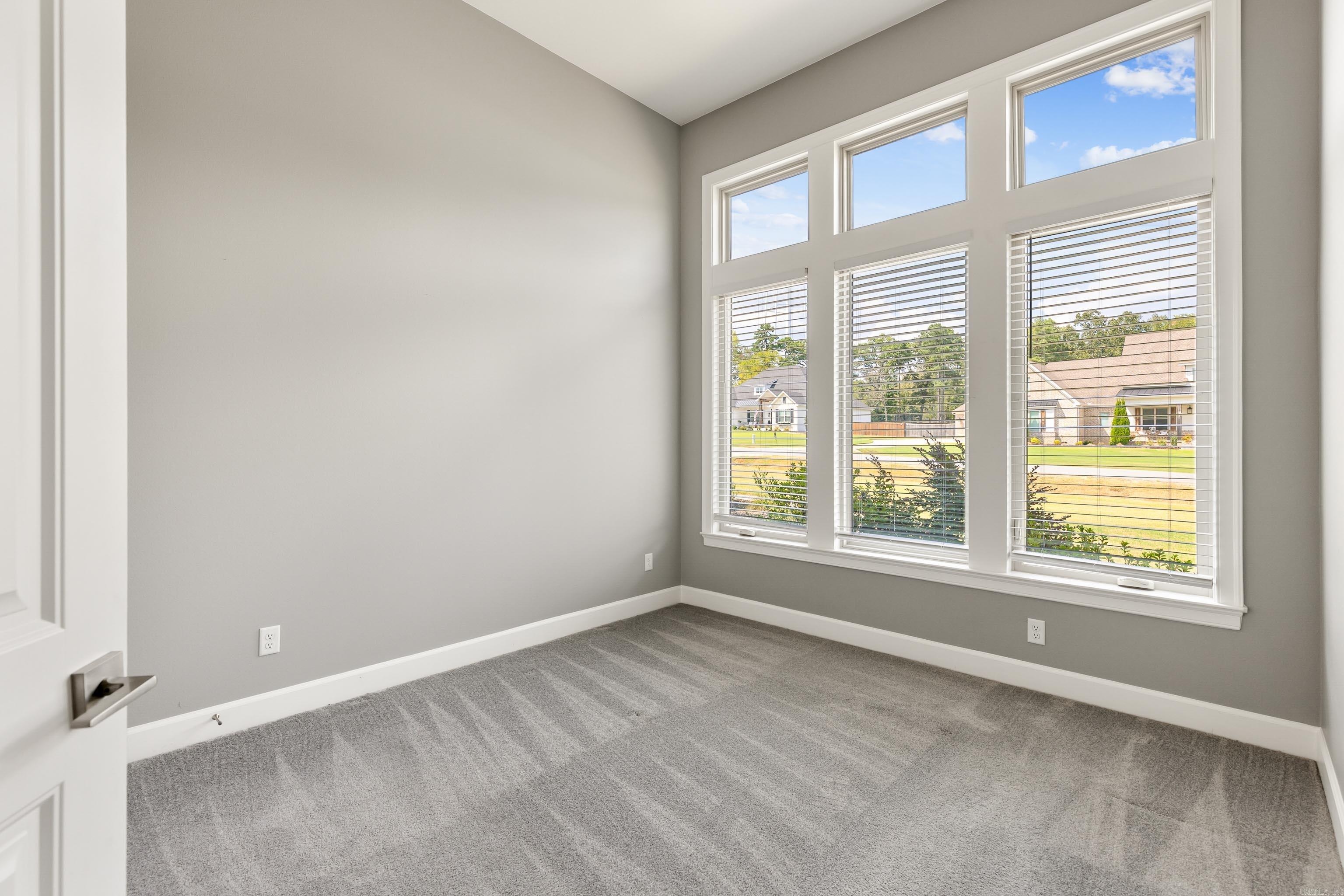 THE VINEYARD - Residential