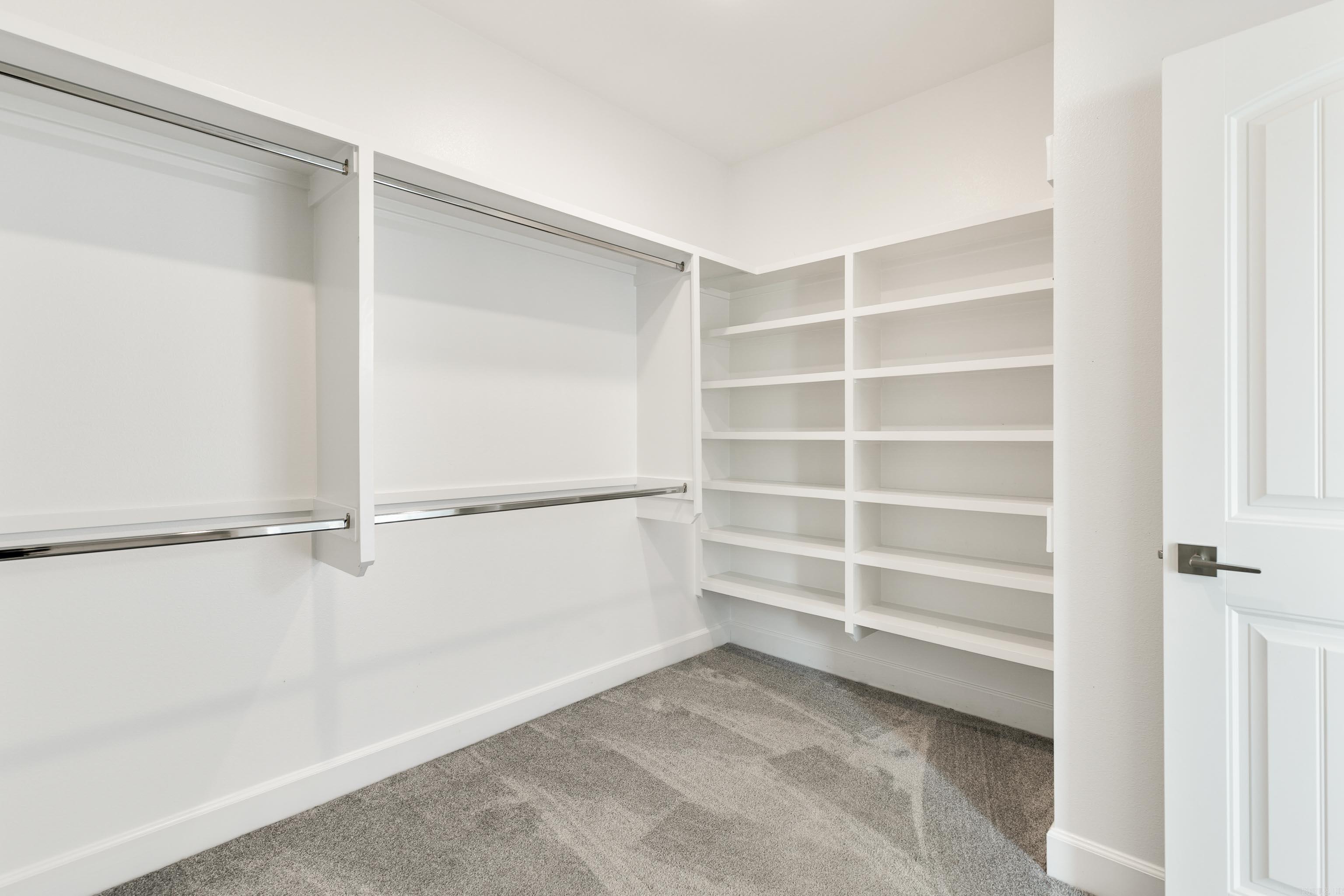 THE VINEYARD - Residential