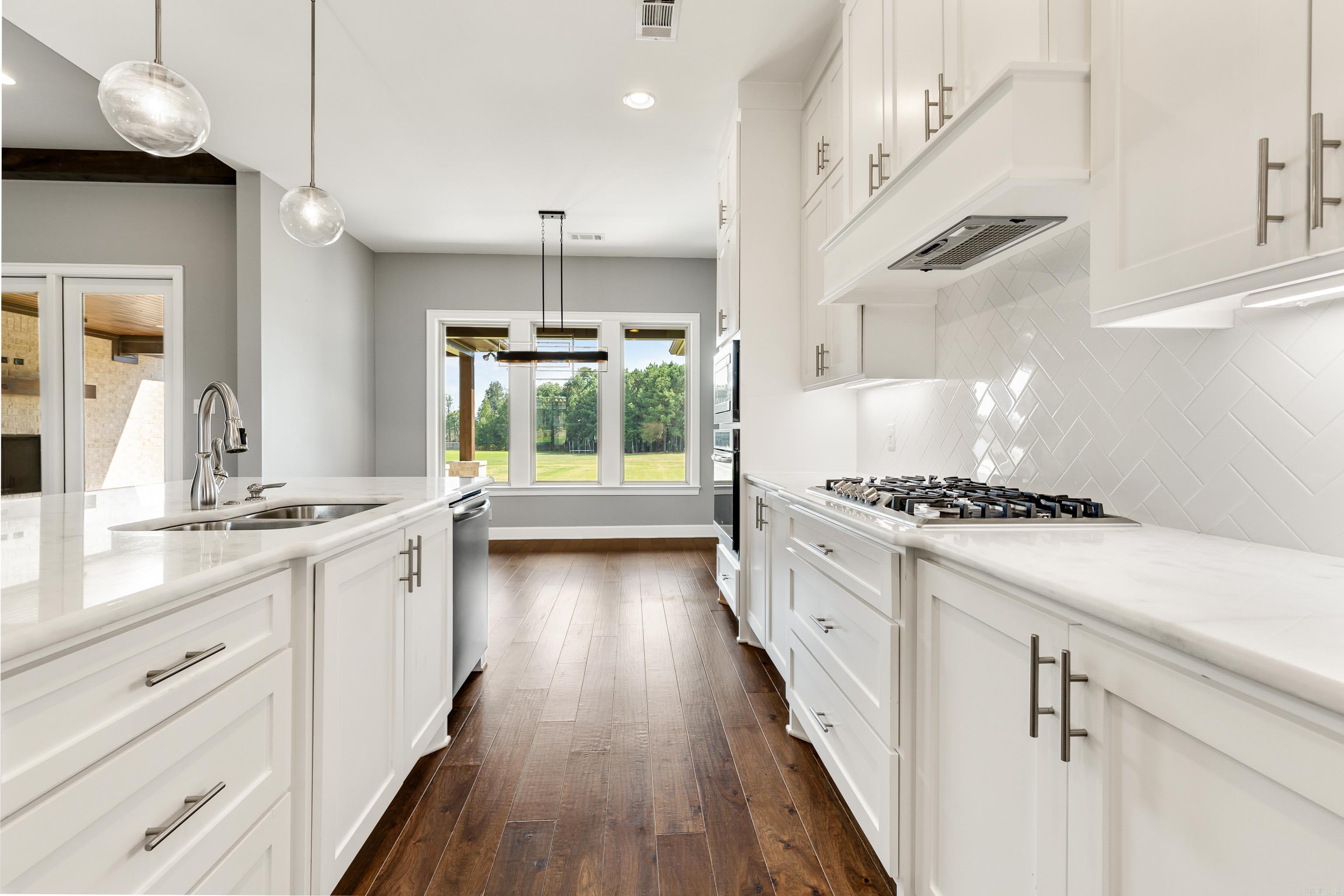 THE VINEYARD - Residential