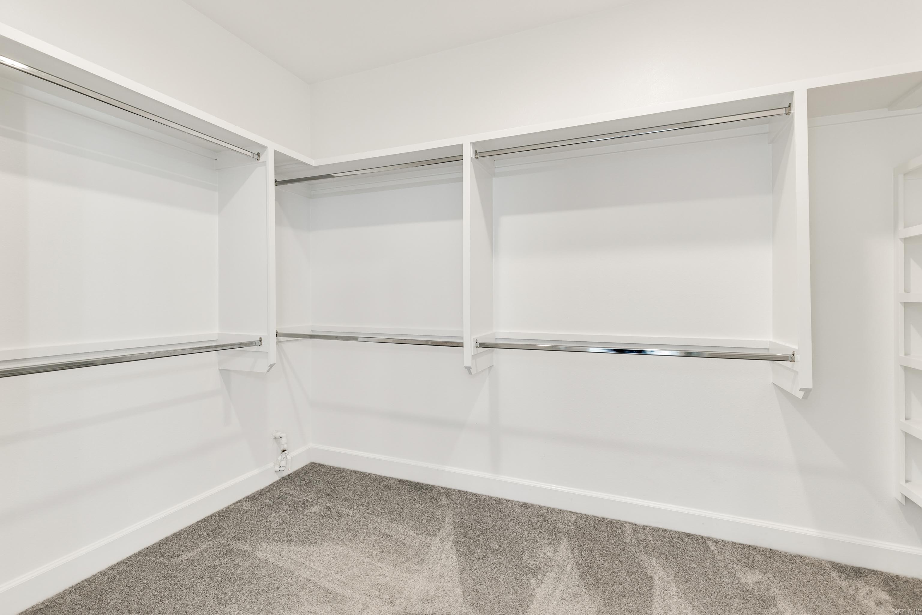 THE VINEYARD - Residential