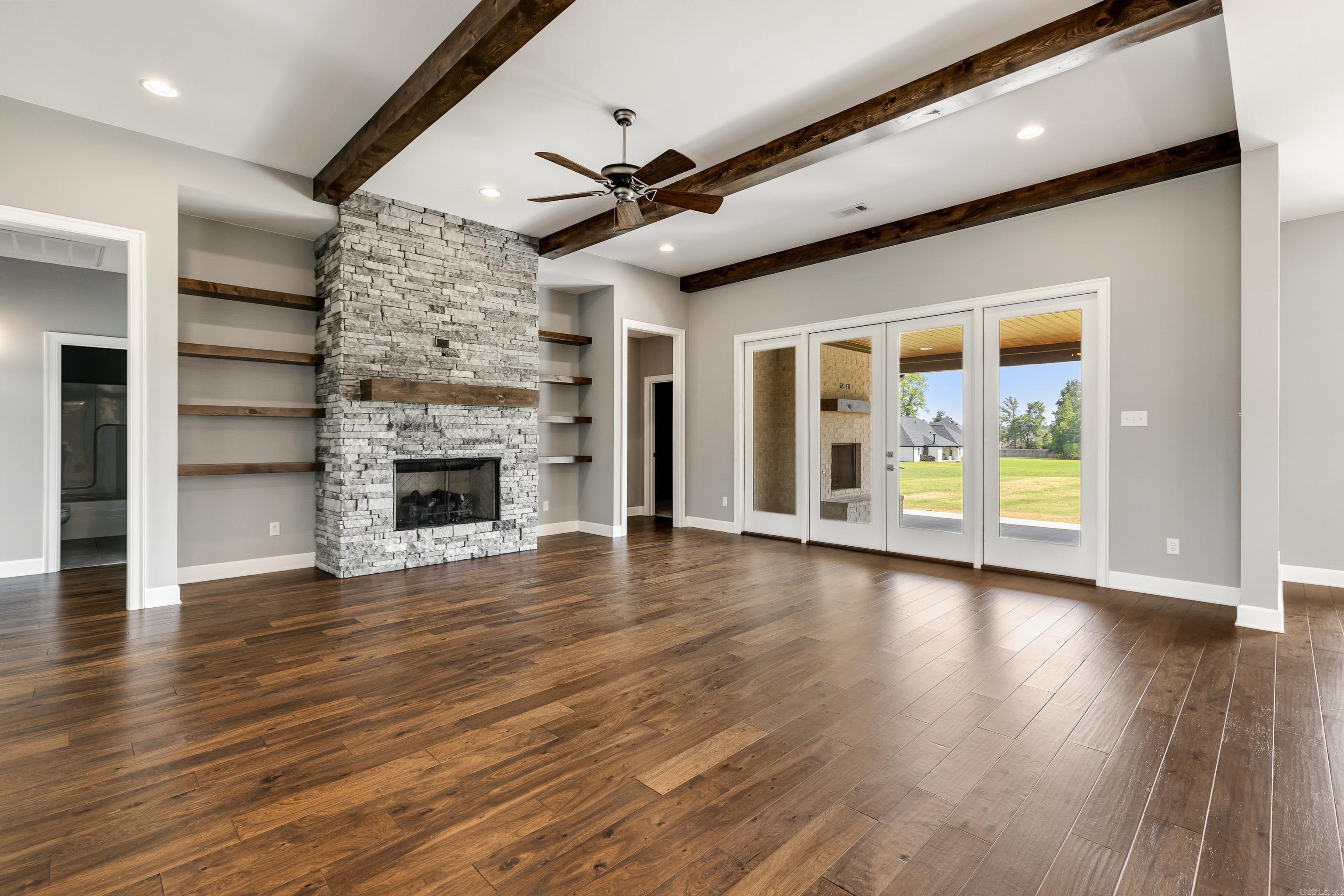 THE VINEYARD - Residential