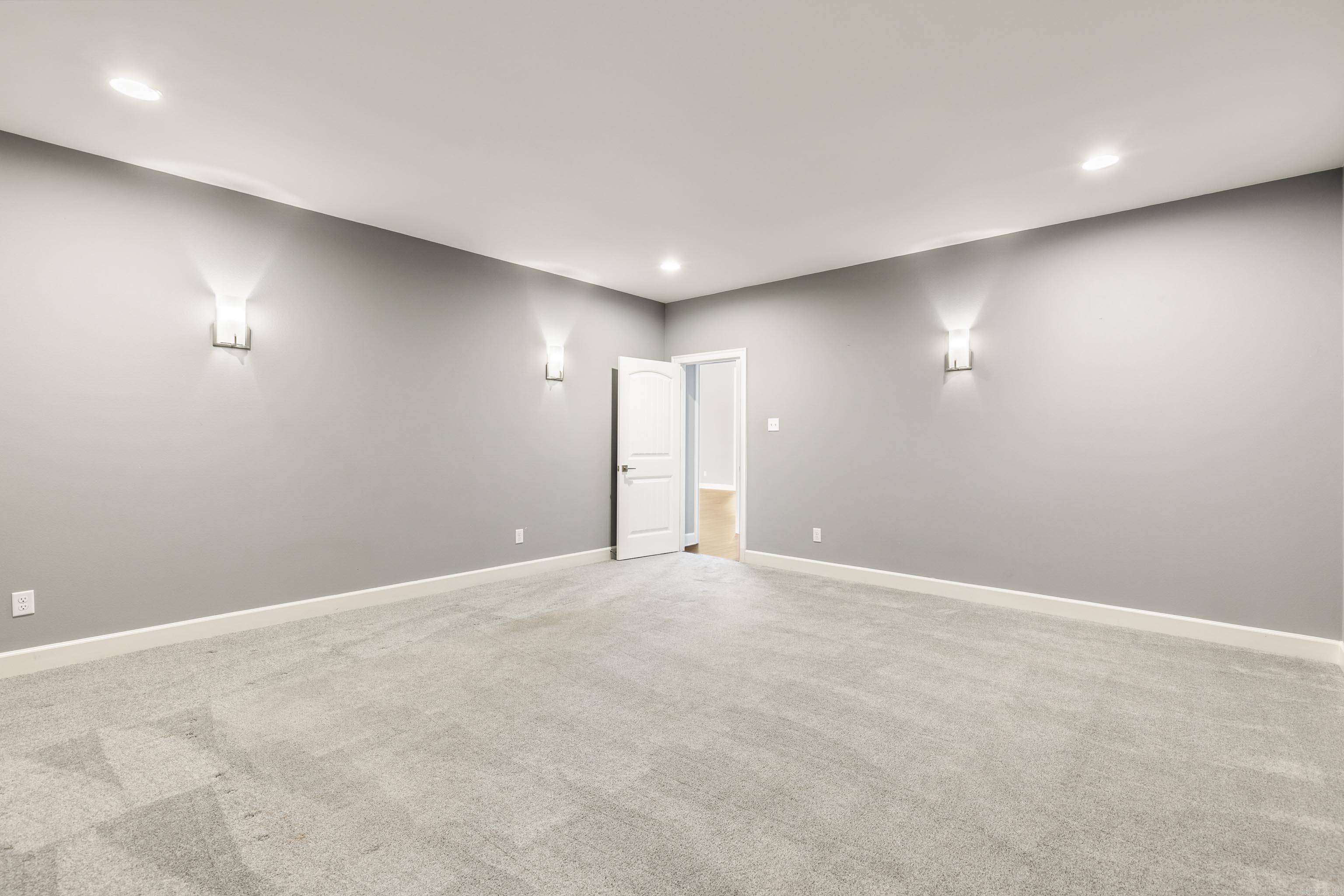 THE VINEYARD - Residential