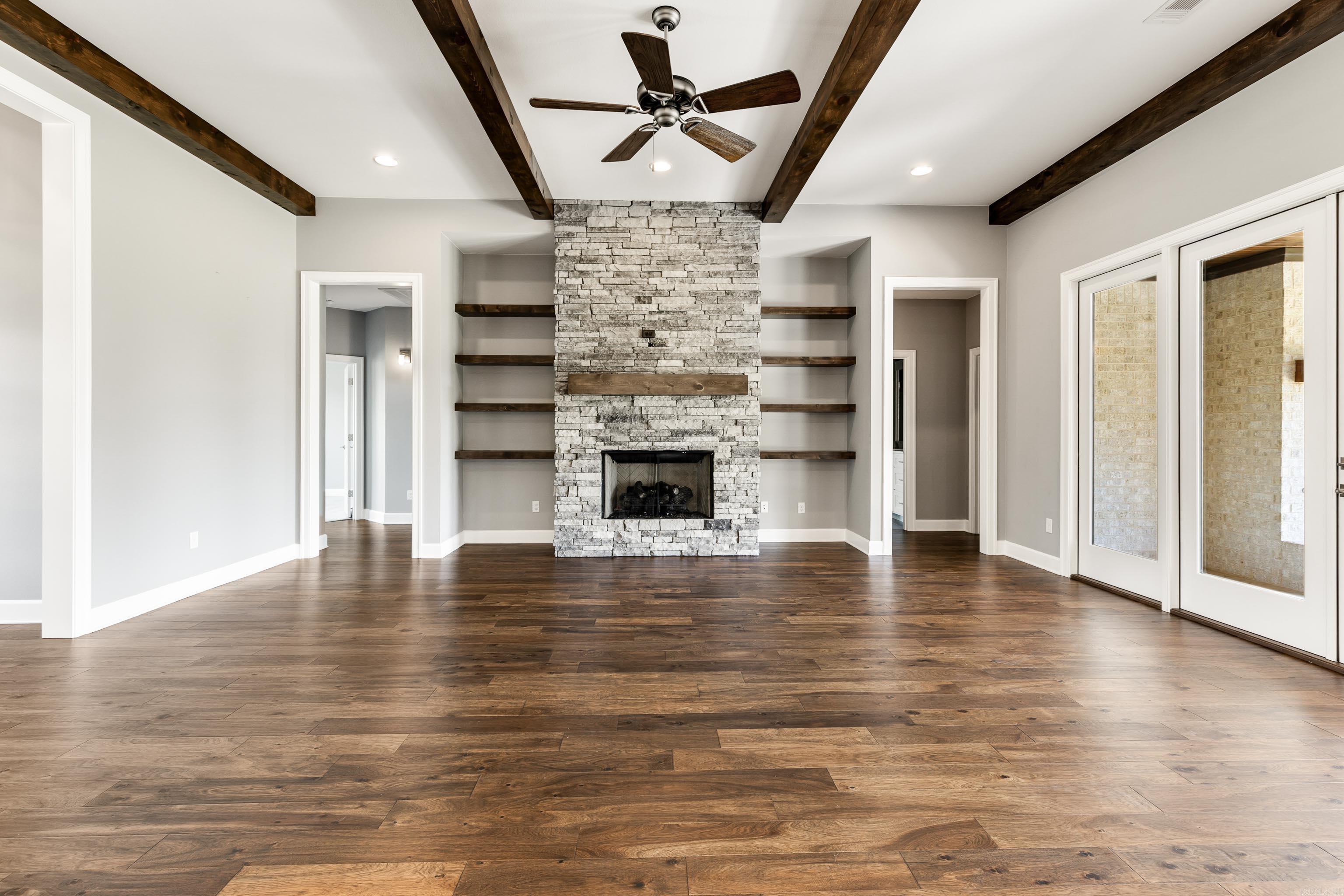 THE VINEYARD - Residential