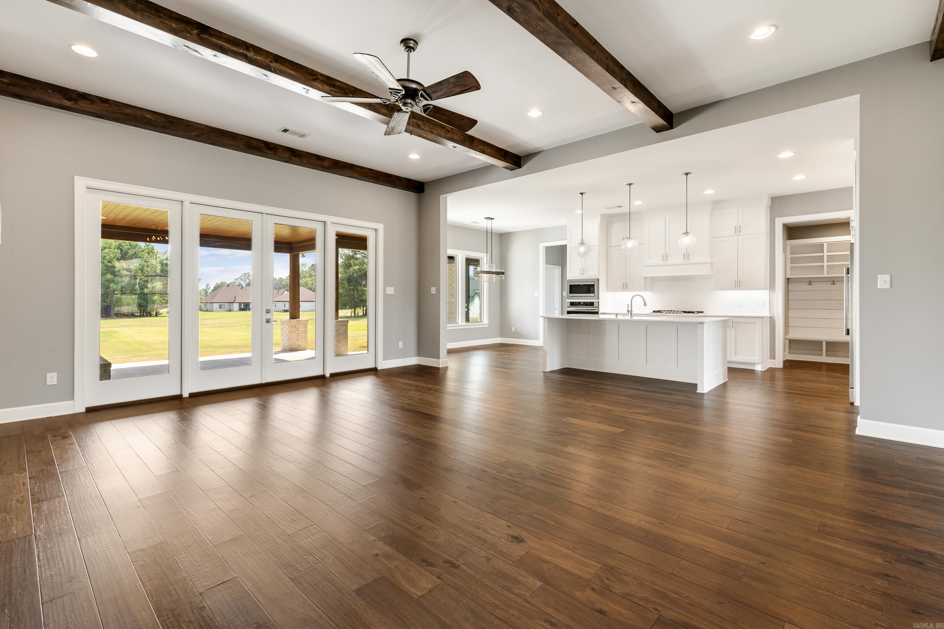 THE VINEYARD - Residential