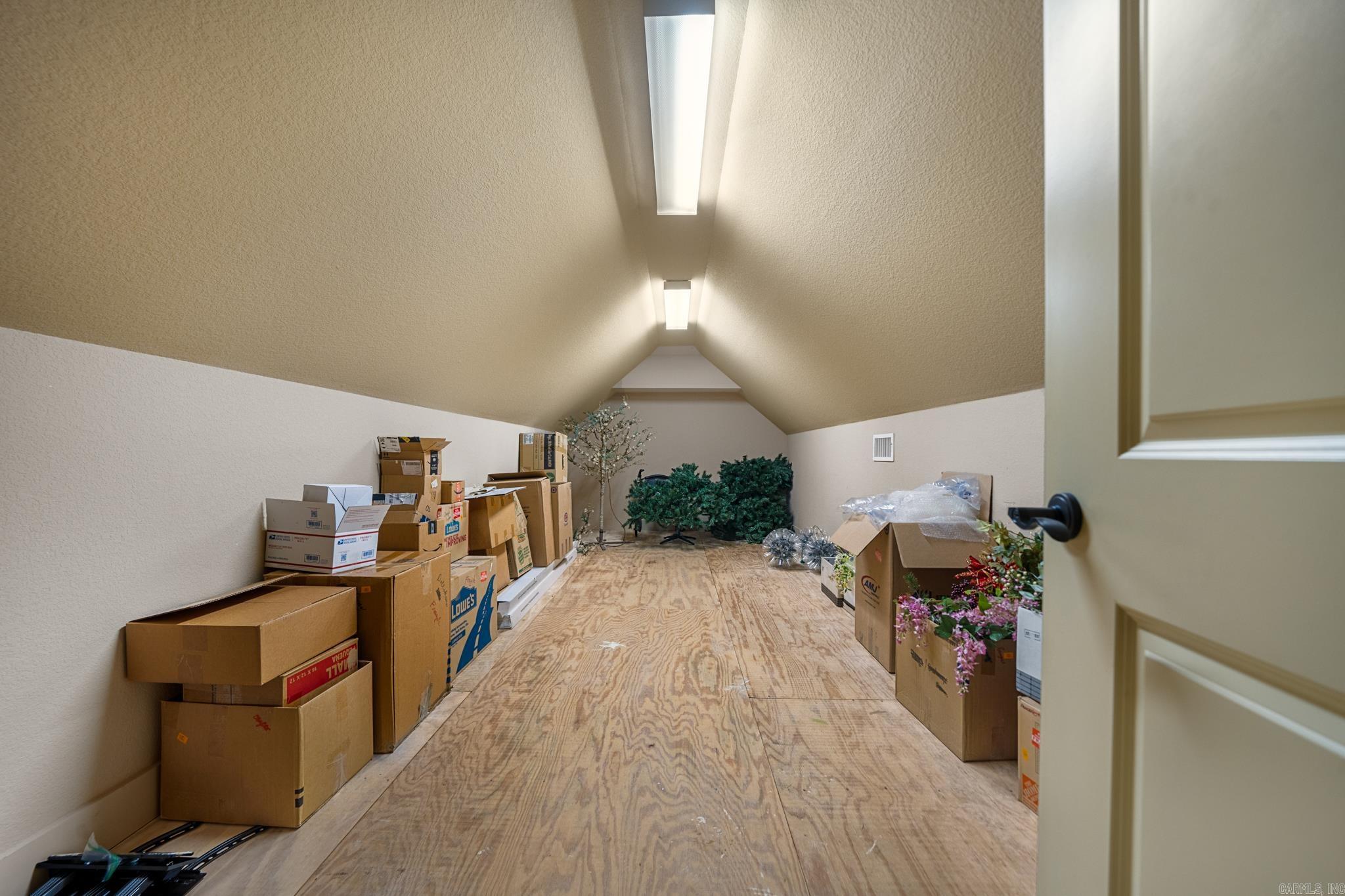 QUAIL RIDGE ESTATES - Residential