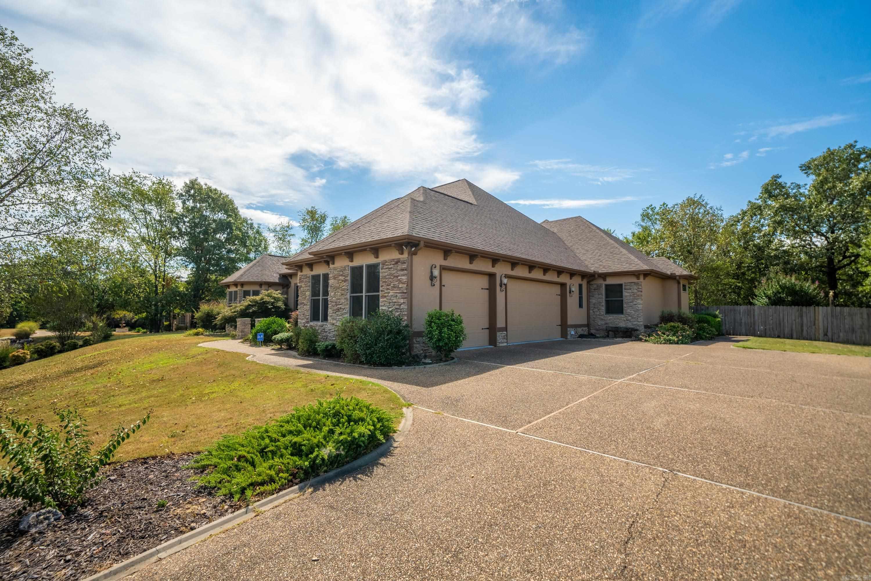 QUAIL RIDGE ESTATES - Residential