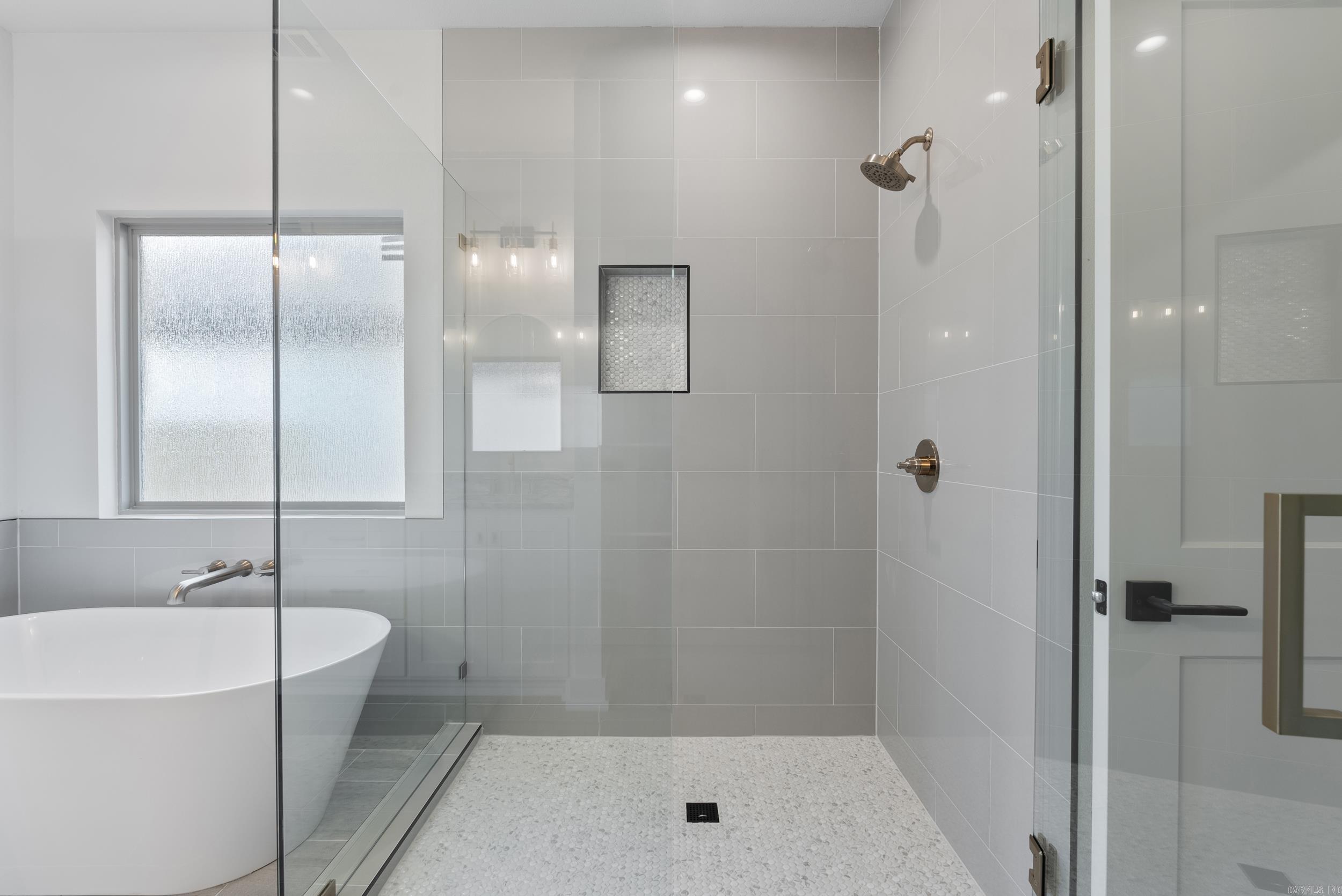 EAST MEADOW - Residential