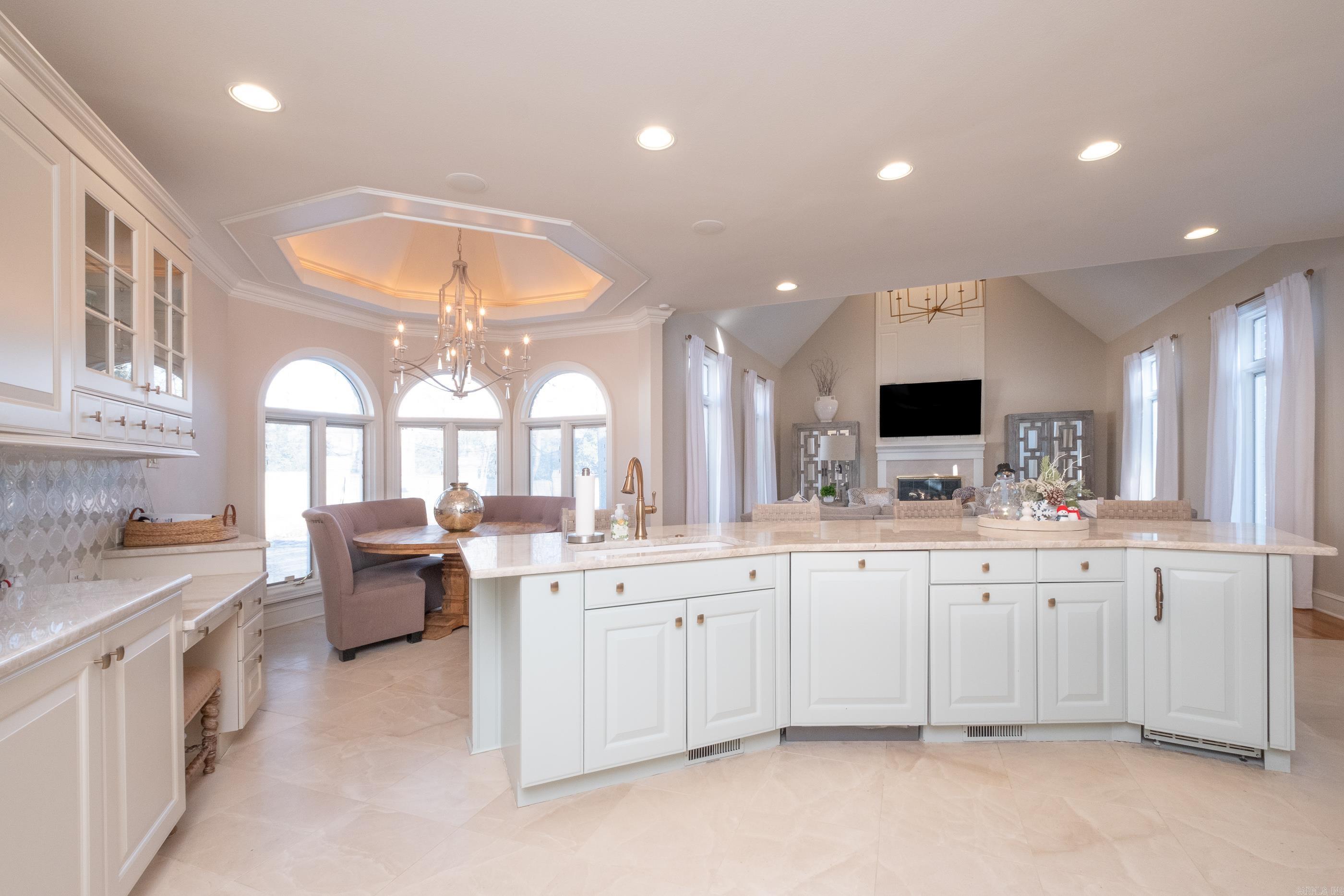 HICKORY CREEK - Residential