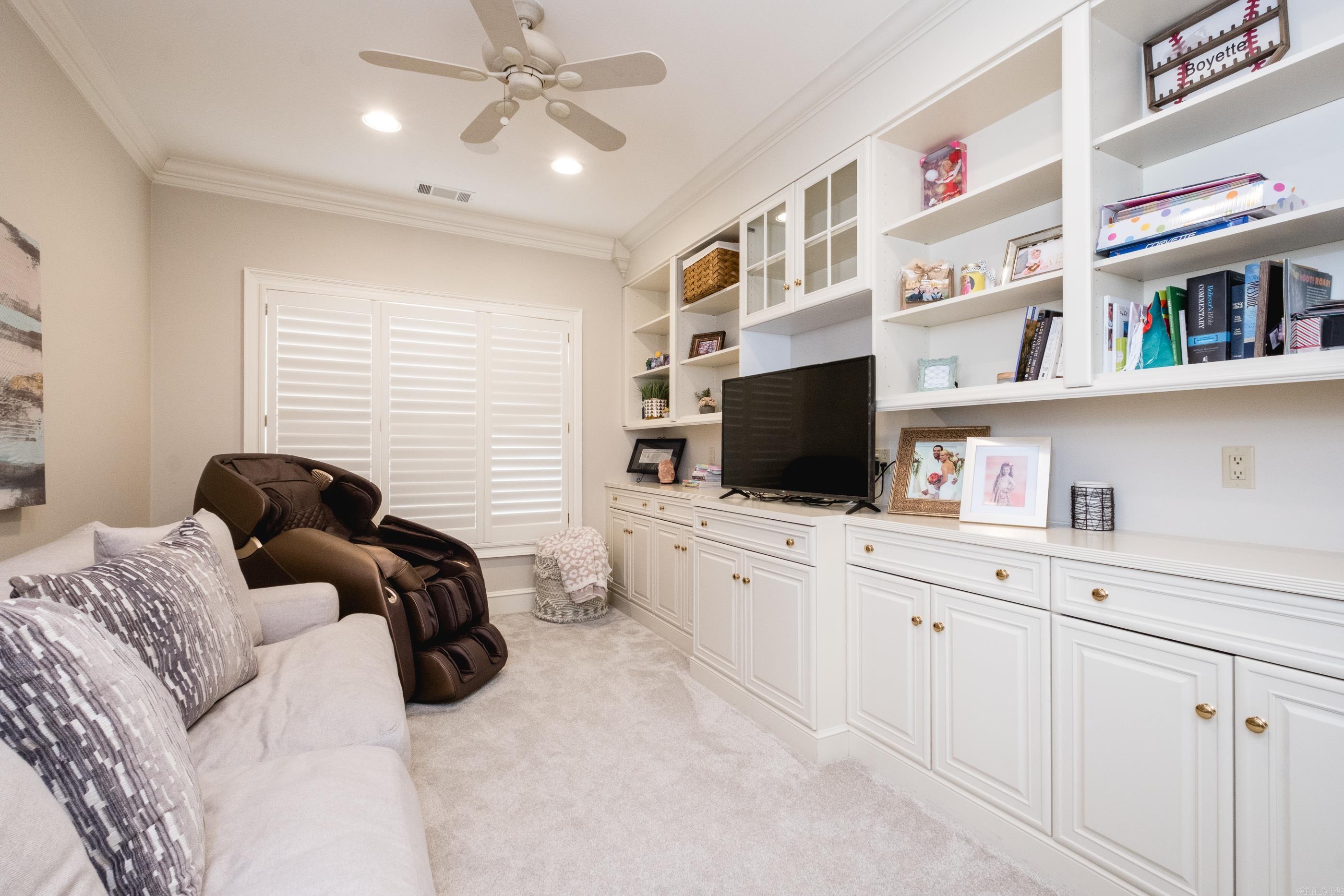 HICKORY CREEK - Residential