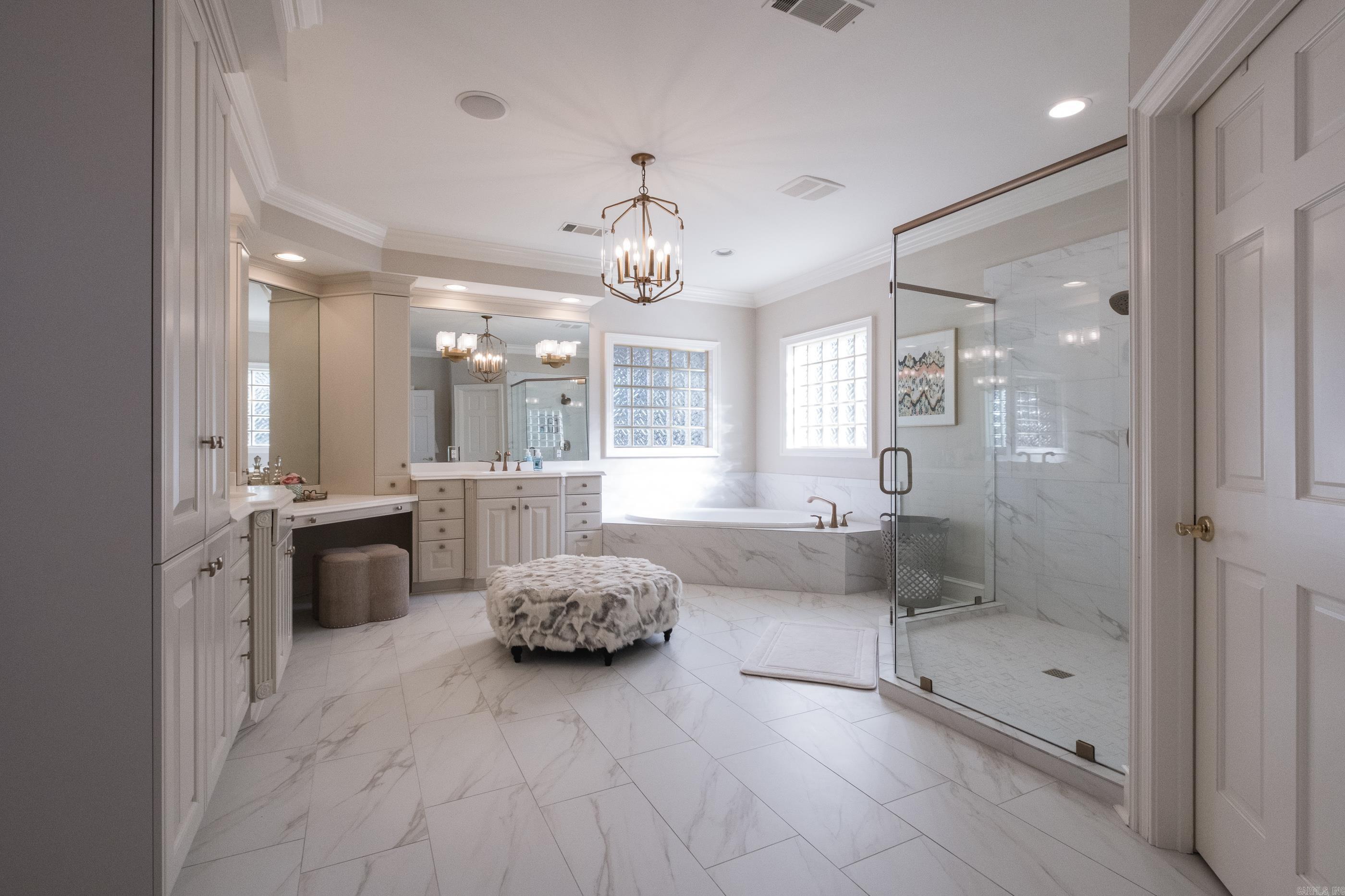 HICKORY CREEK - Residential