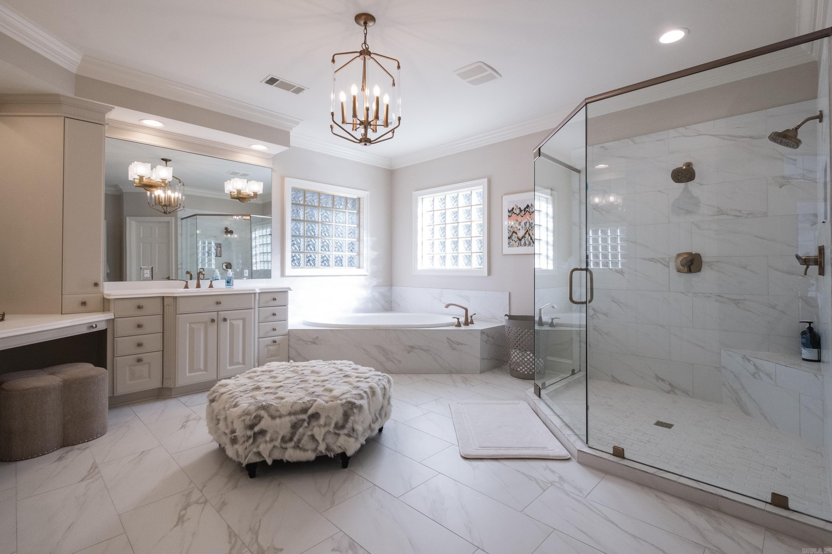 HICKORY CREEK - Residential