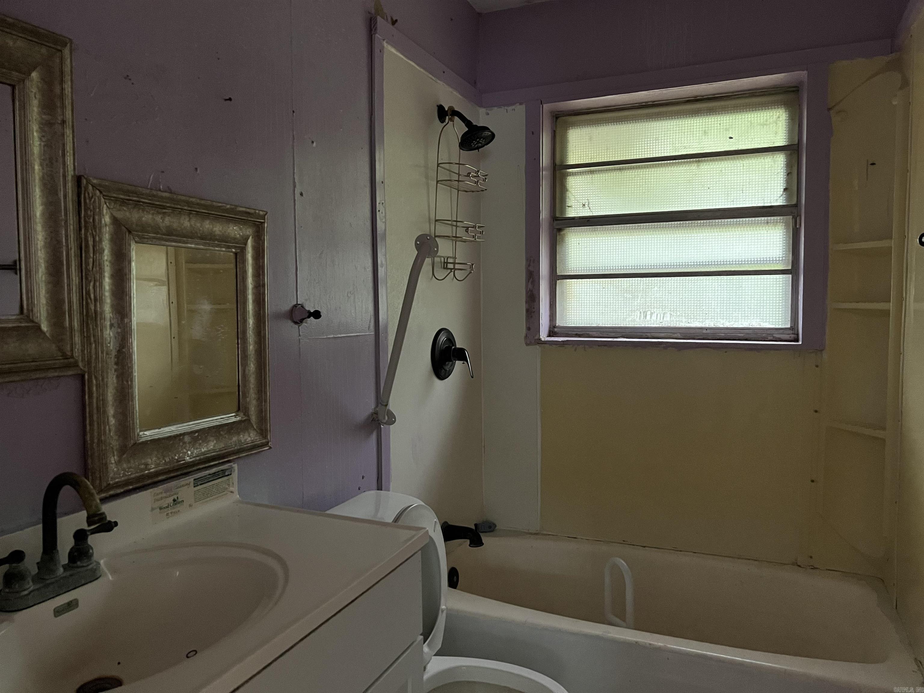 Burnelle Manor - Residential