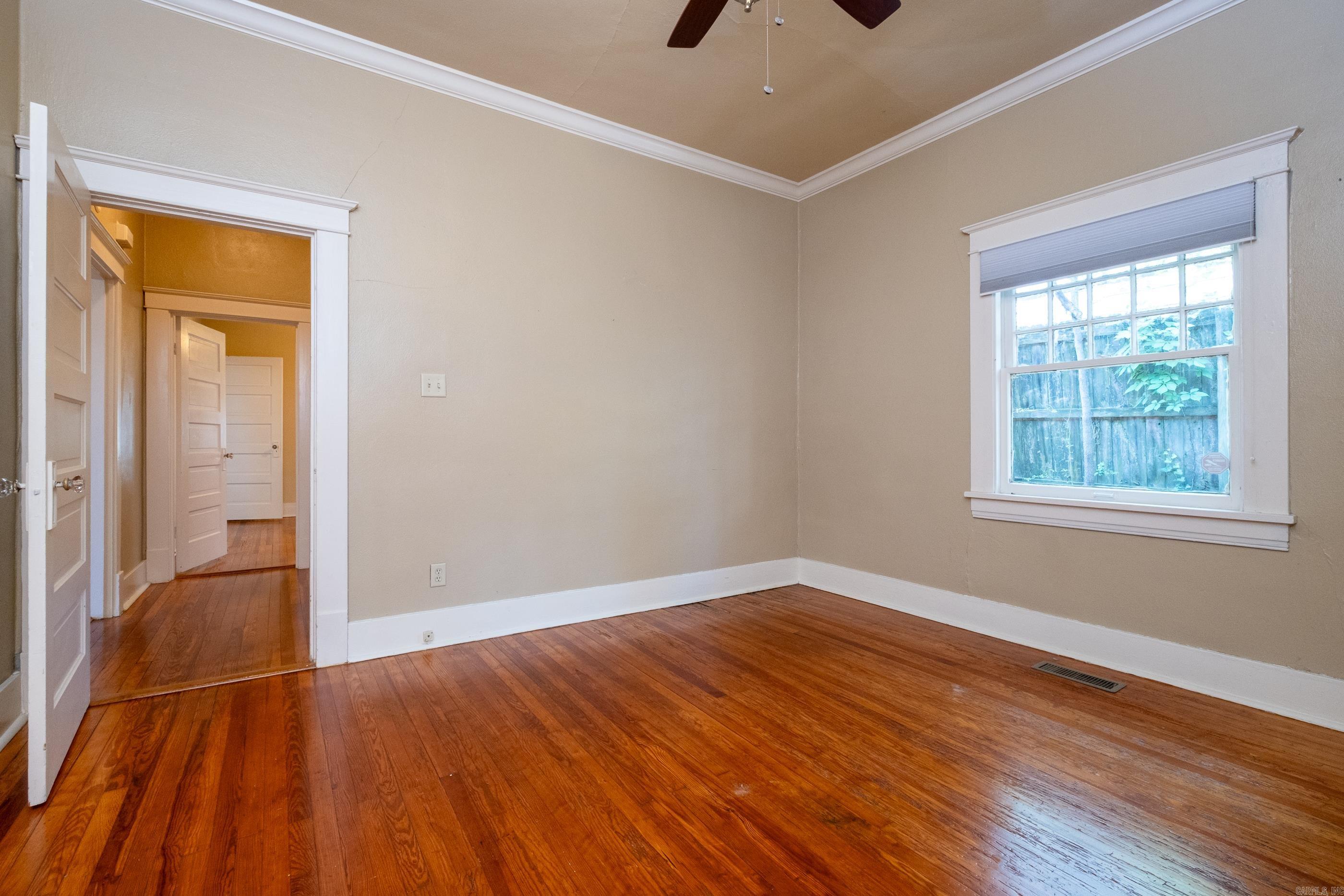 EAST PULASKI HGTS - Residential