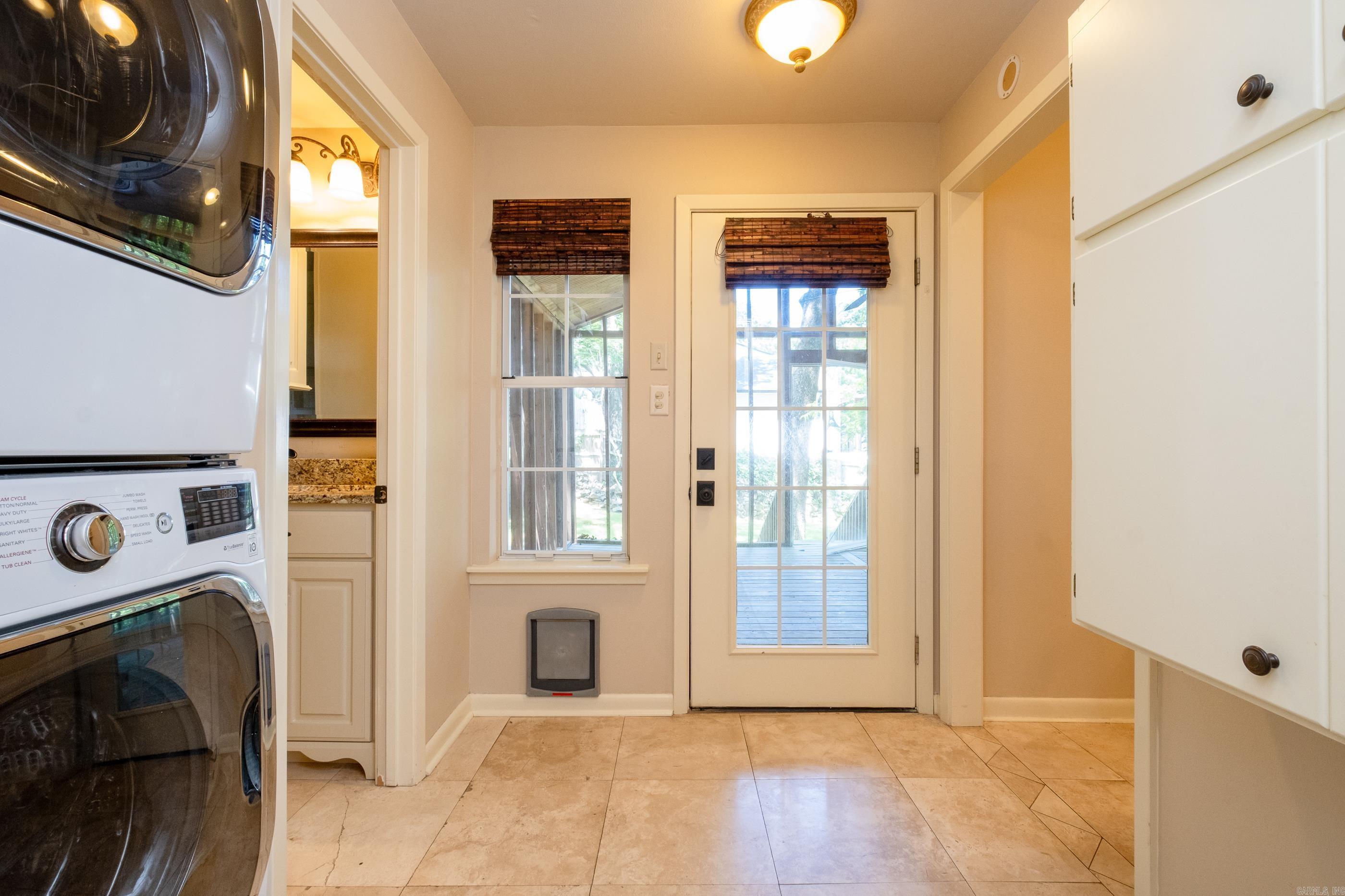 EAST PULASKI HGTS - Residential