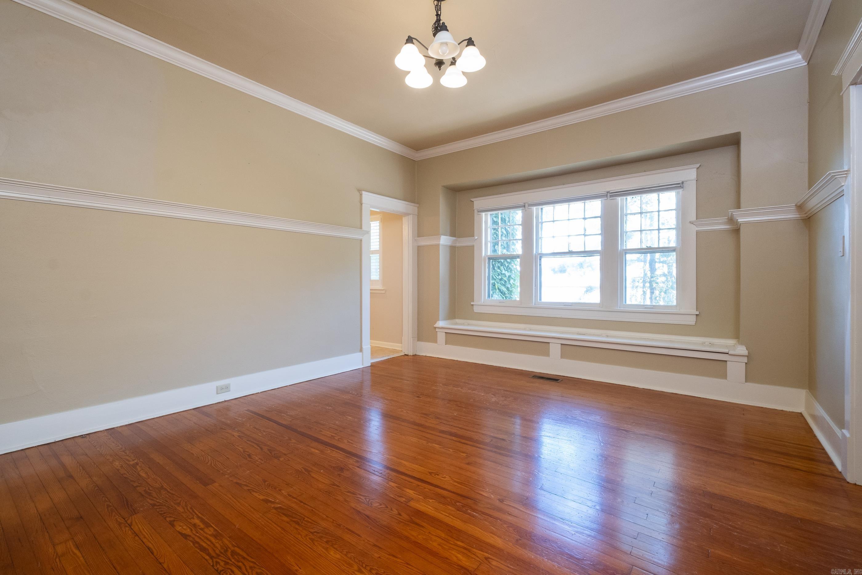 EAST PULASKI HGTS - Residential