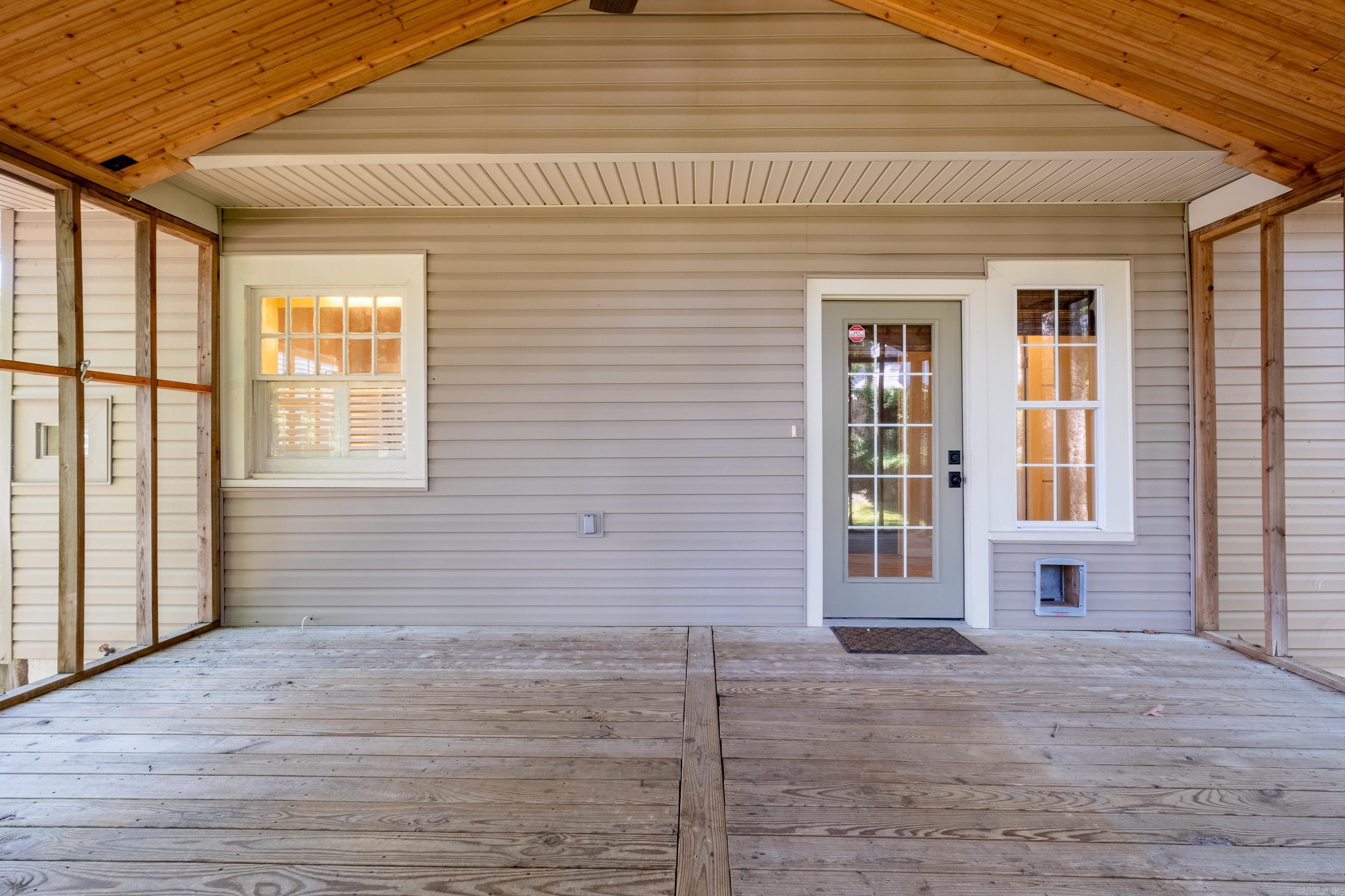 EAST PULASKI HGTS - Residential