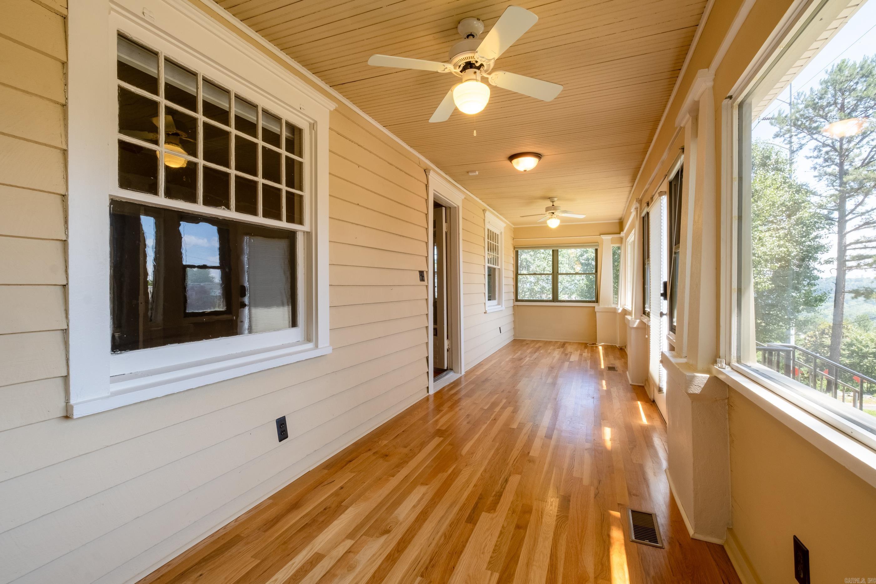 EAST PULASKI HGTS - Residential