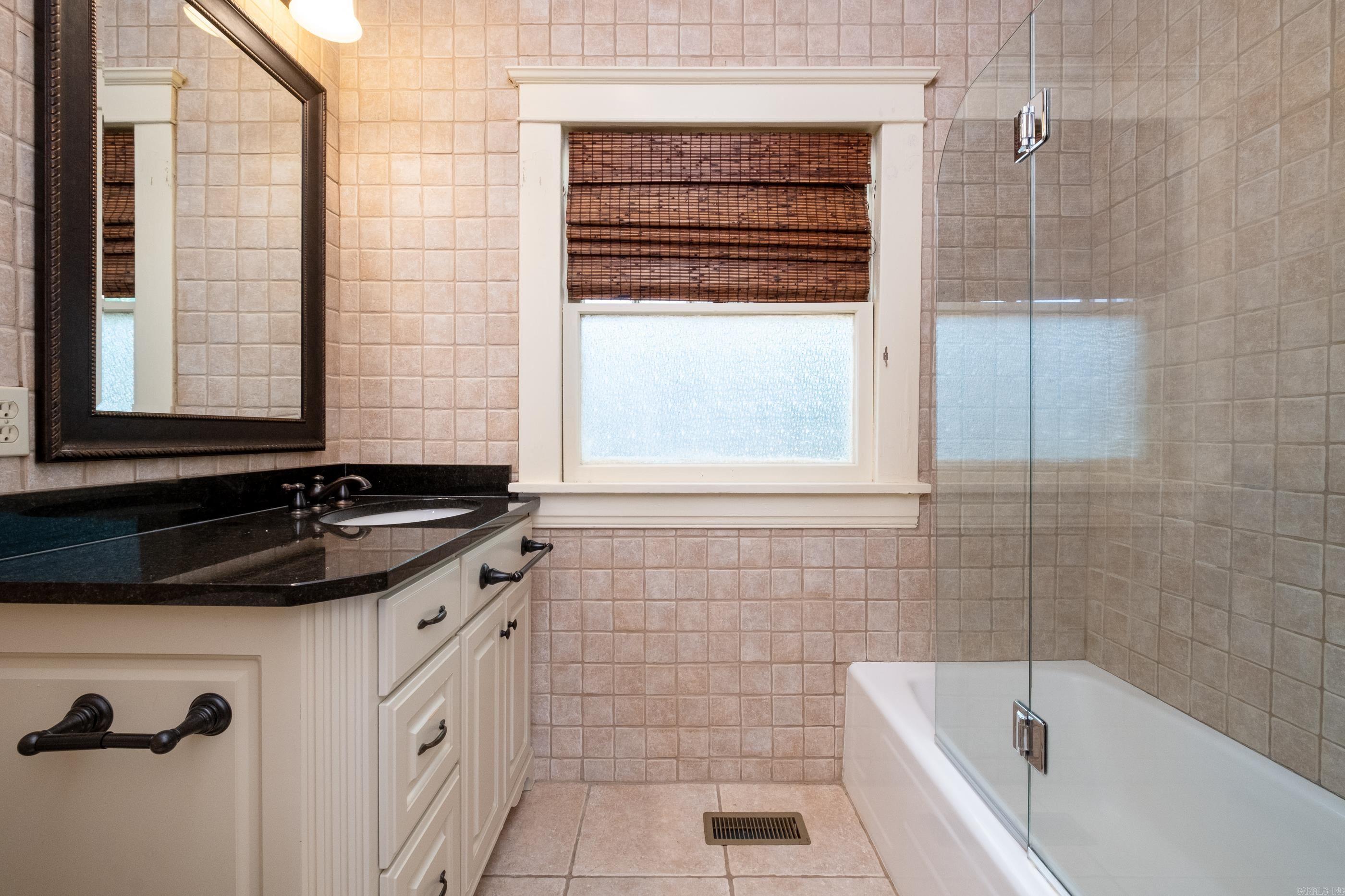 EAST PULASKI HGTS - Residential