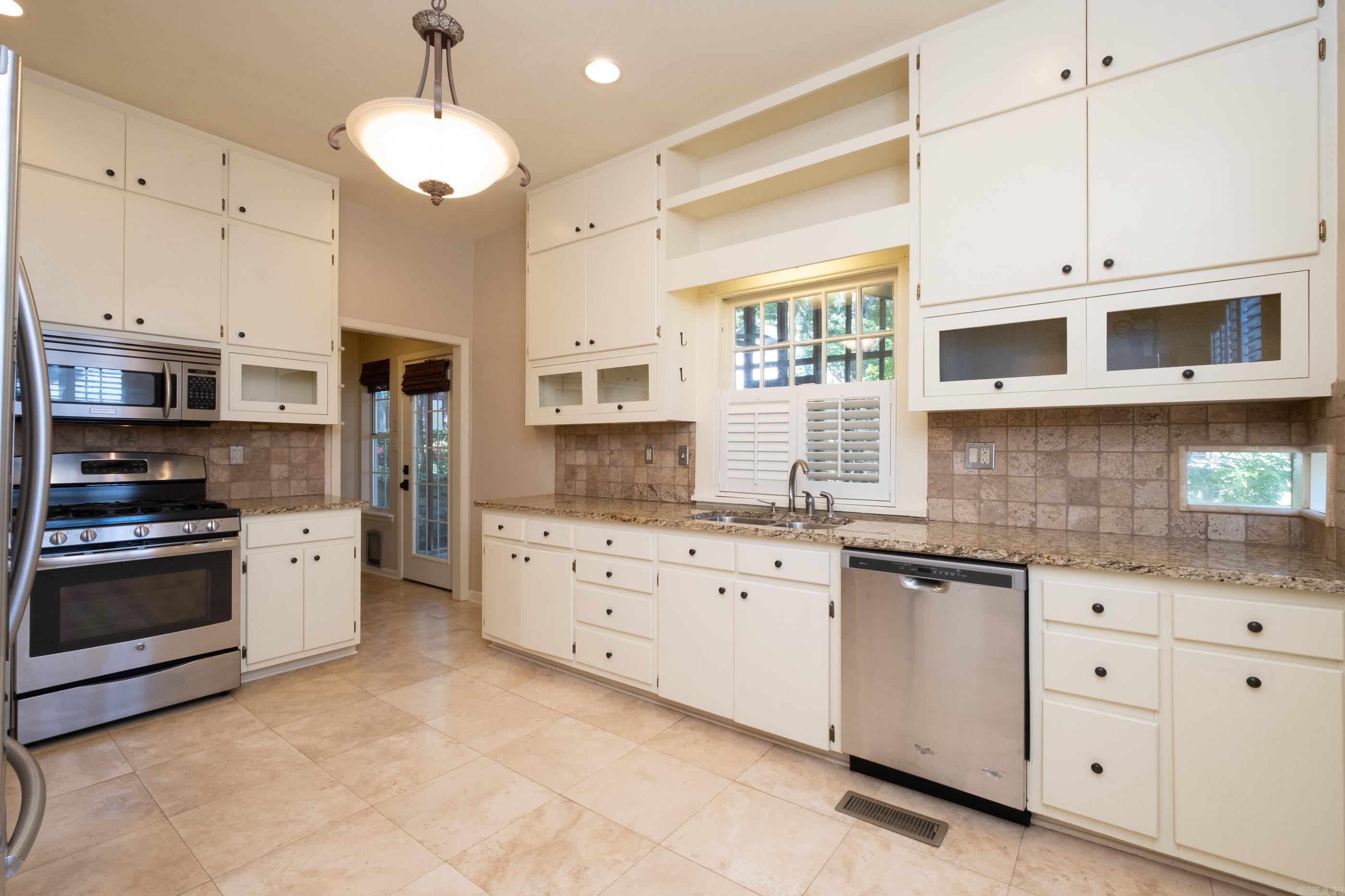 EAST PULASKI HGTS - Residential