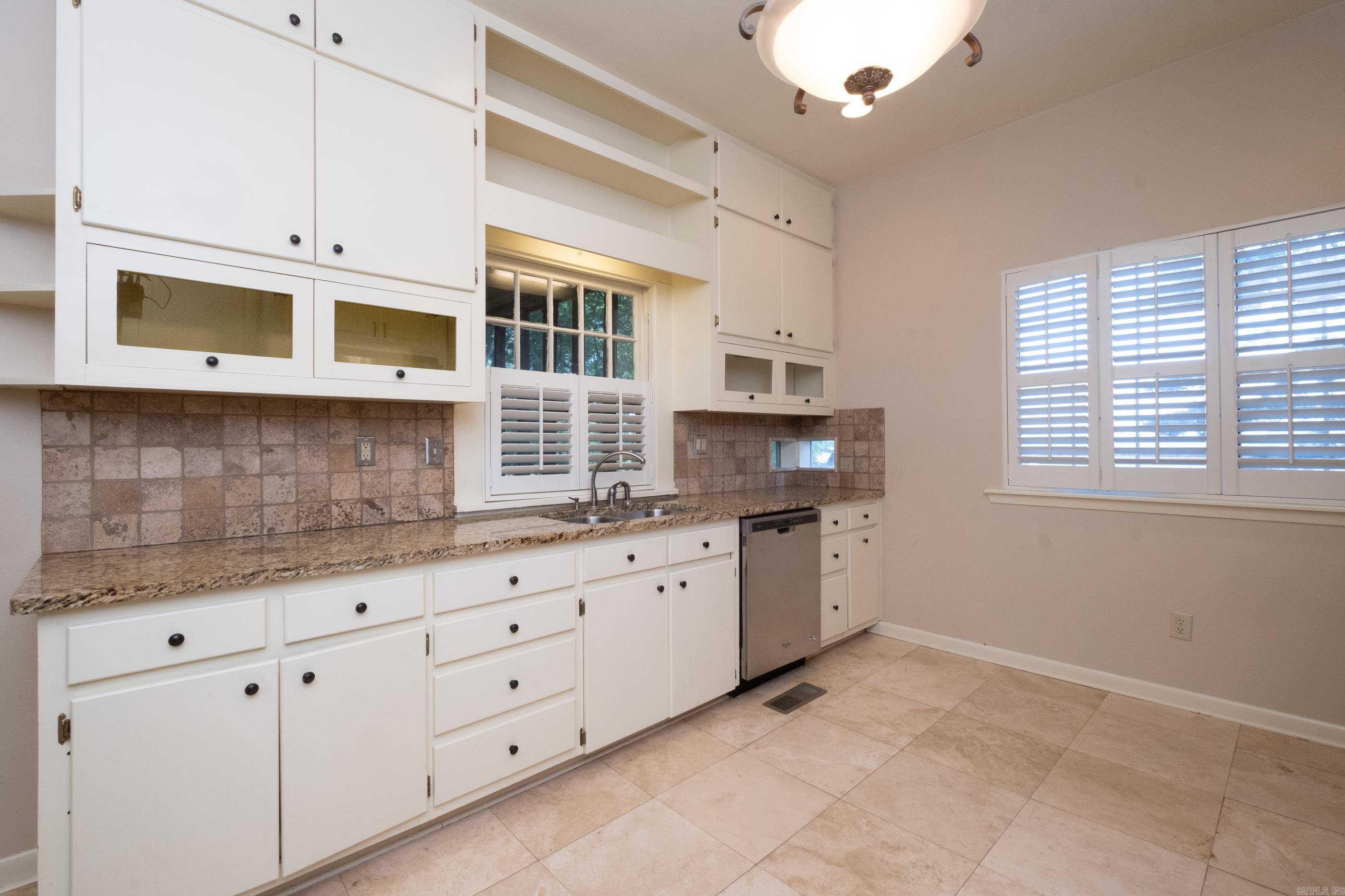 EAST PULASKI HGTS - Residential