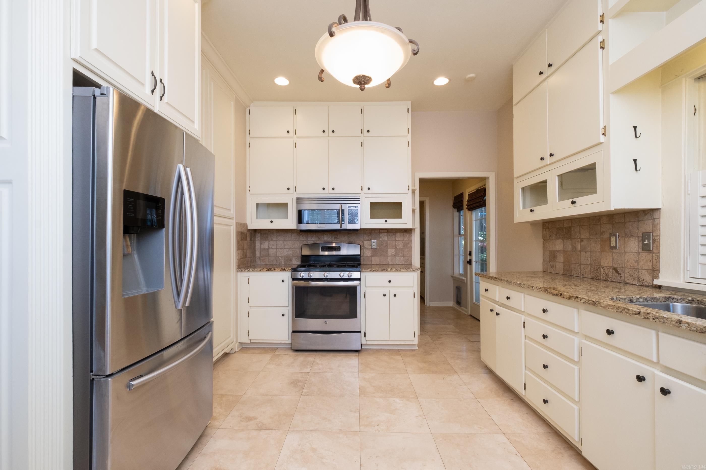 EAST PULASKI HGTS - Residential