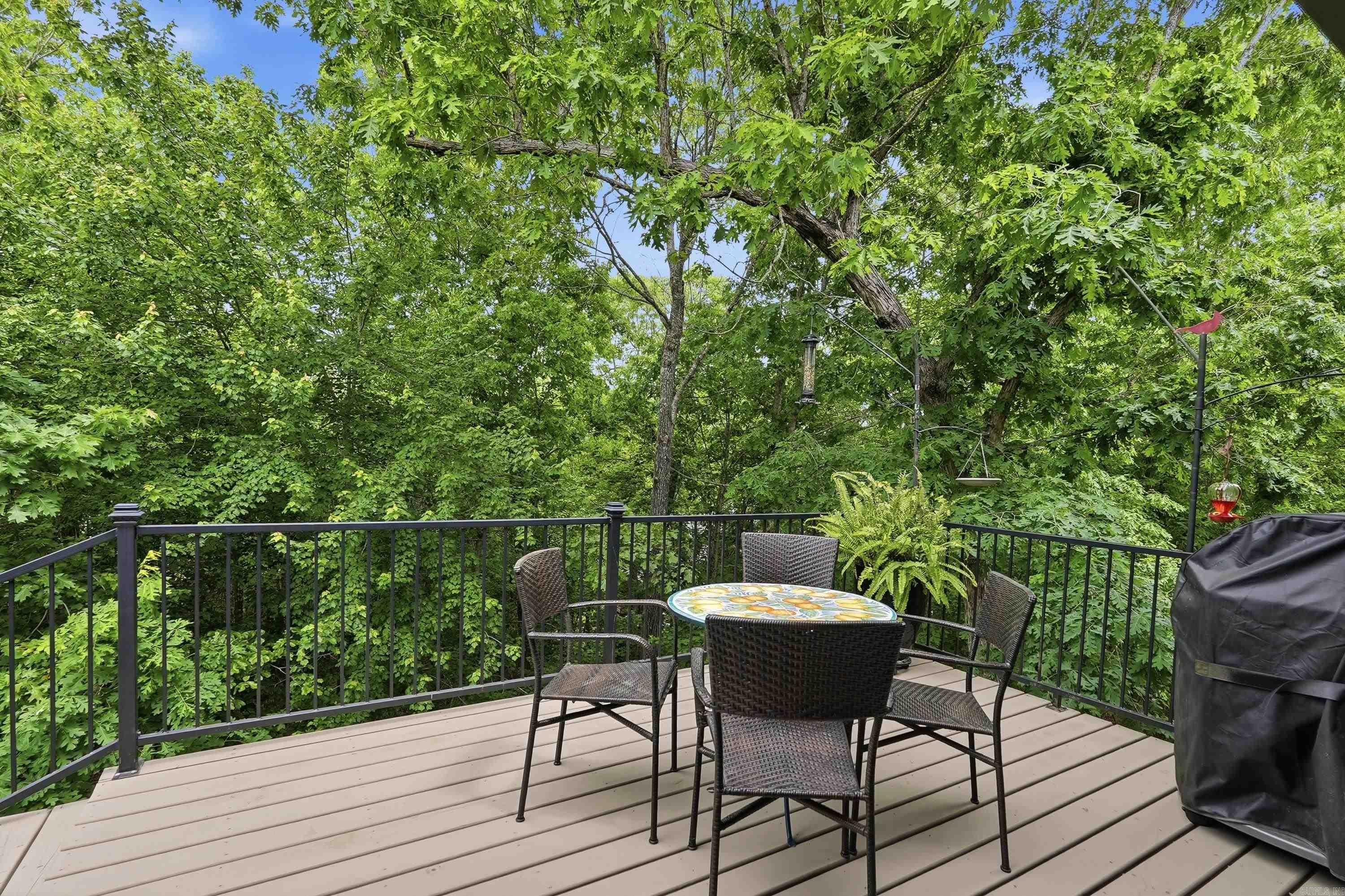 WOODLANDS EDGE - Residential