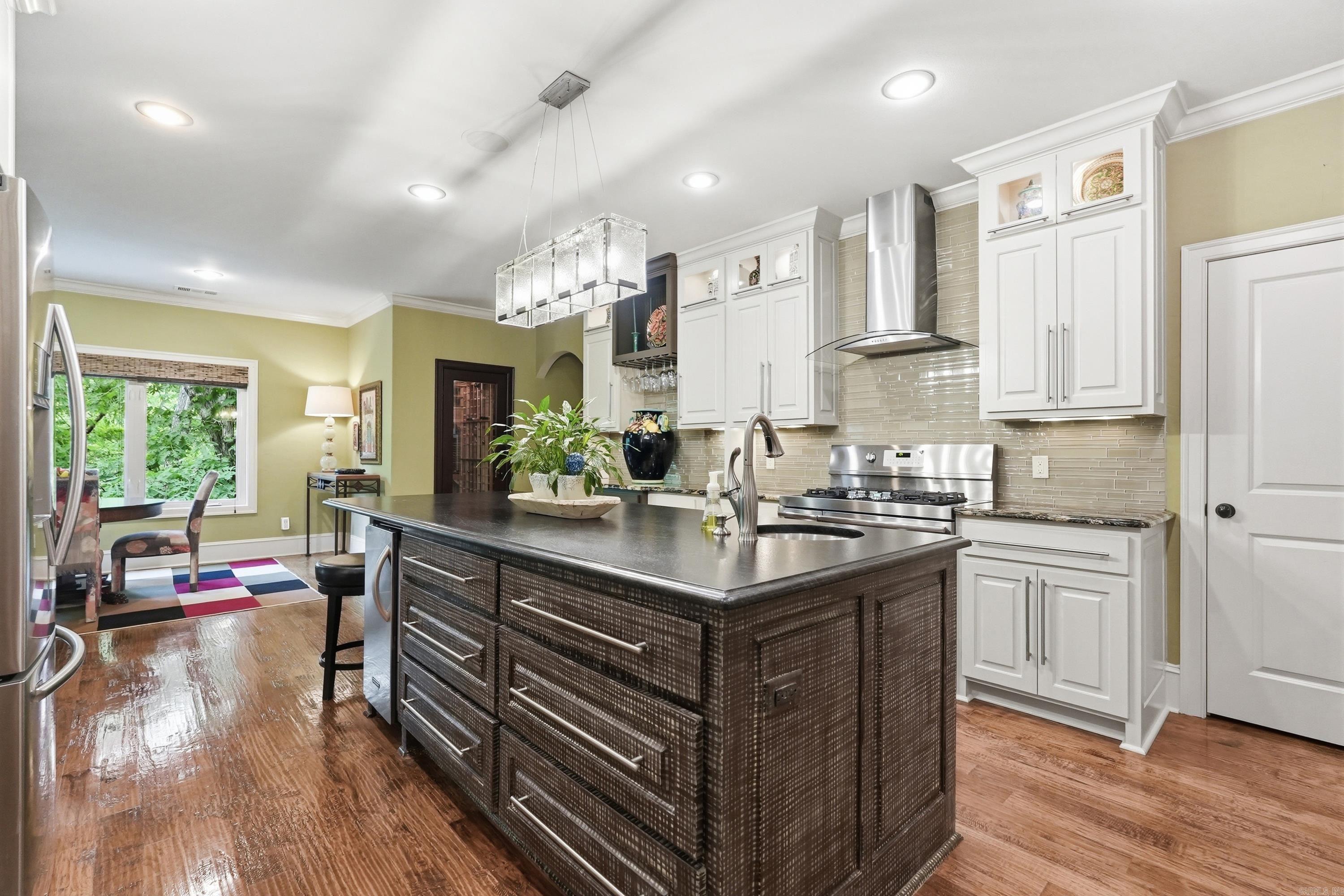 WOODLANDS EDGE - Residential