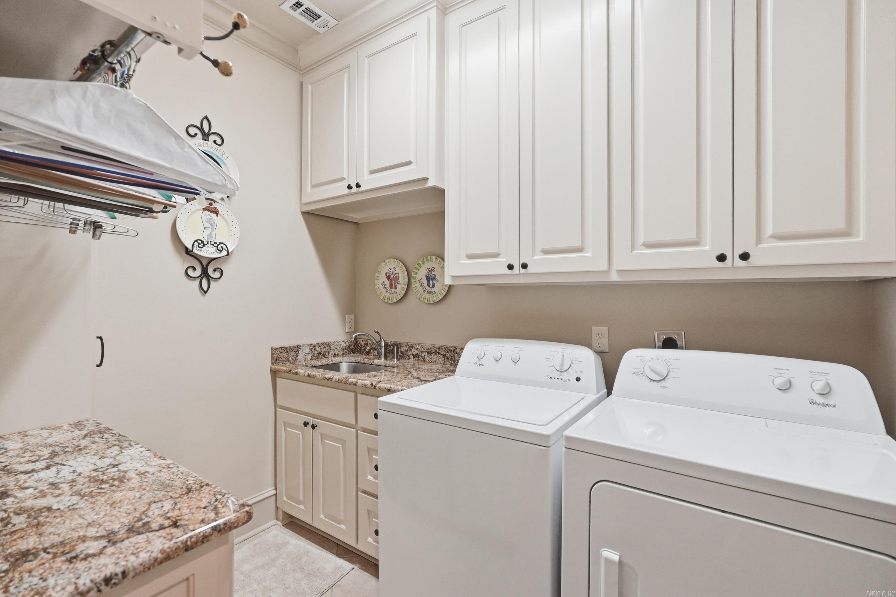 WOODLANDS EDGE - Residential