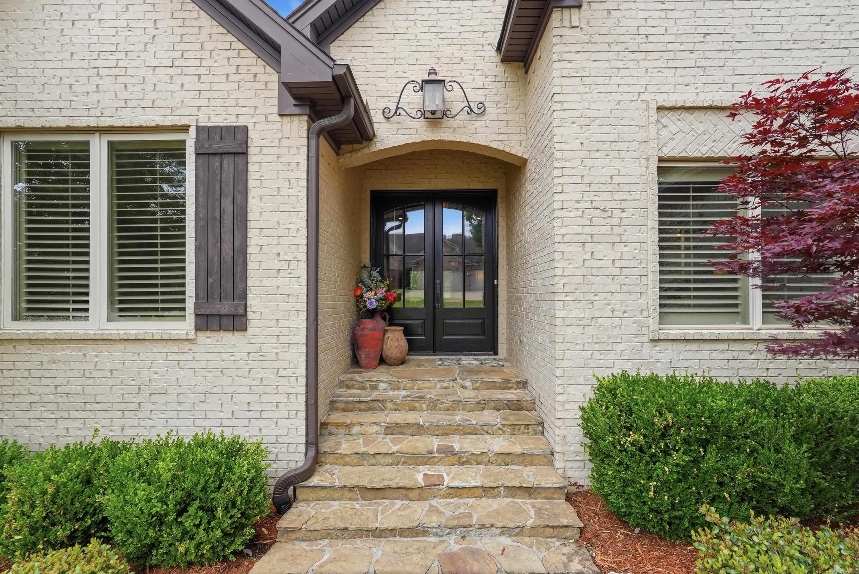 WOODLANDS EDGE - Residential