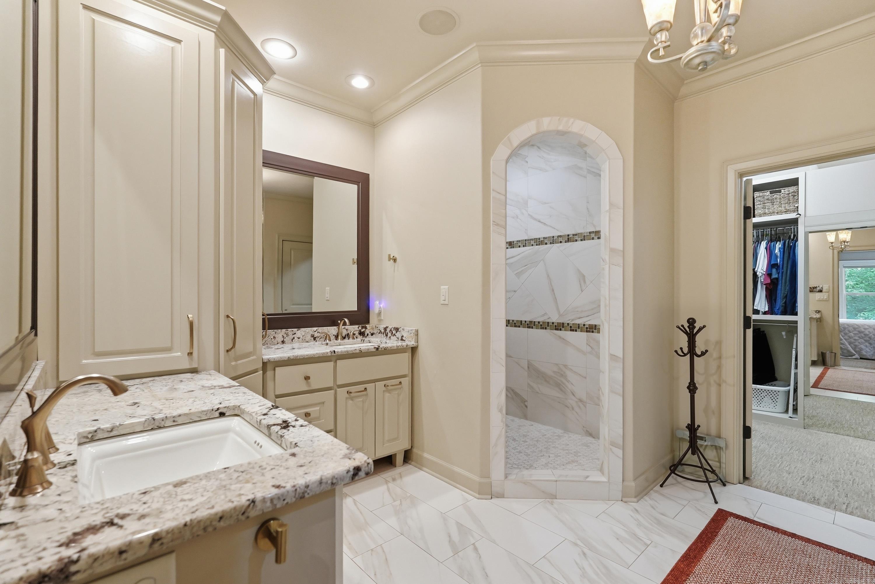 WOODLANDS EDGE - Residential