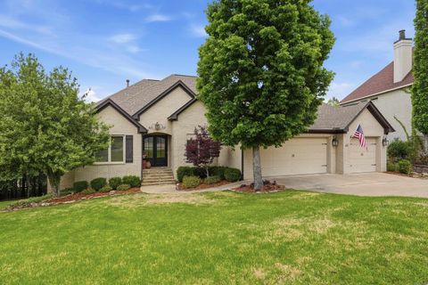 Photo of 32 Winthrop Point, Little Rock, AR 72211 (MLS # 26016645)