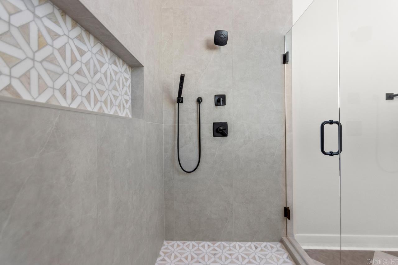 CHENAL VALLEY MEREVILLE PLACE - Residential