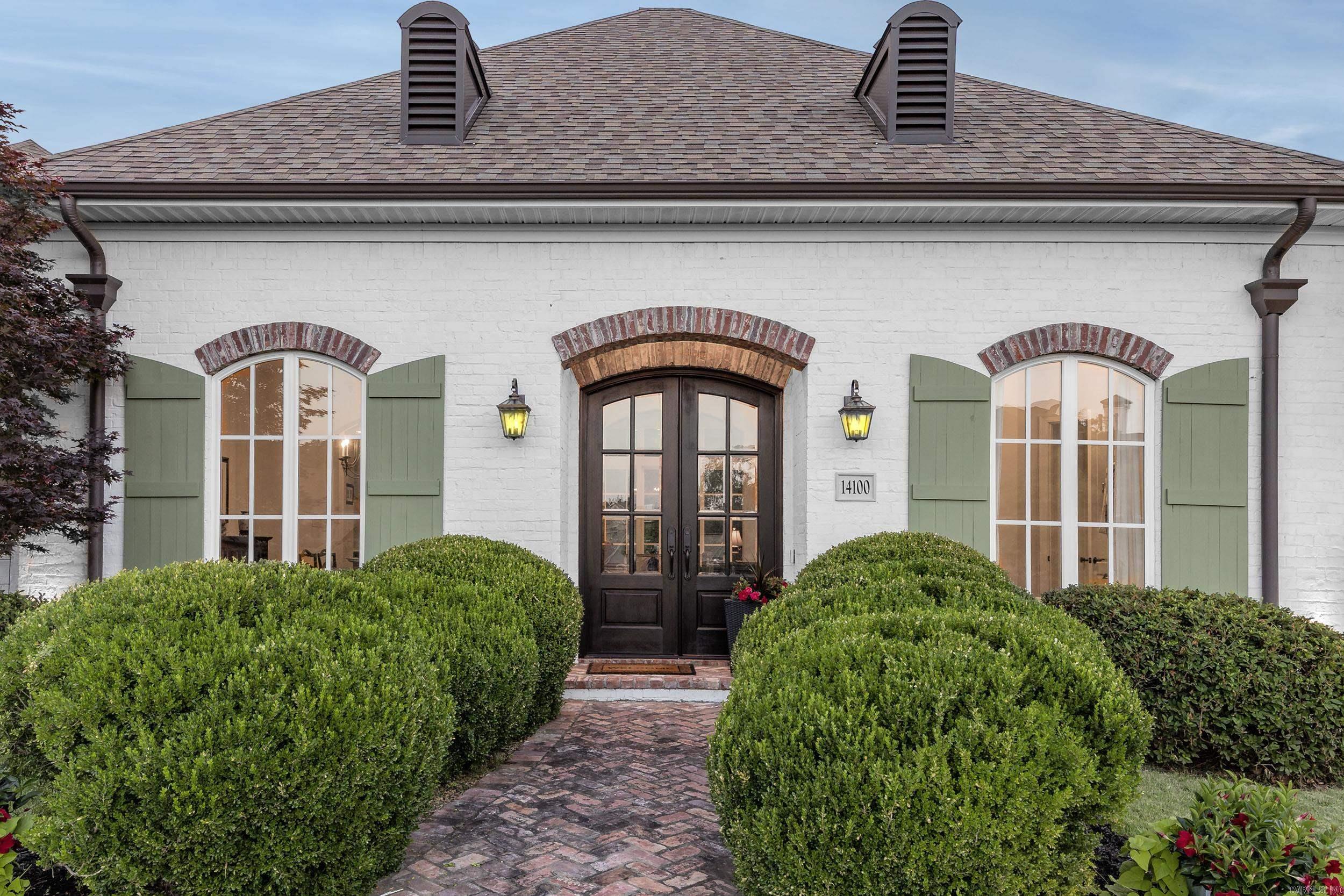 WOODLANDS EDGE - Residential