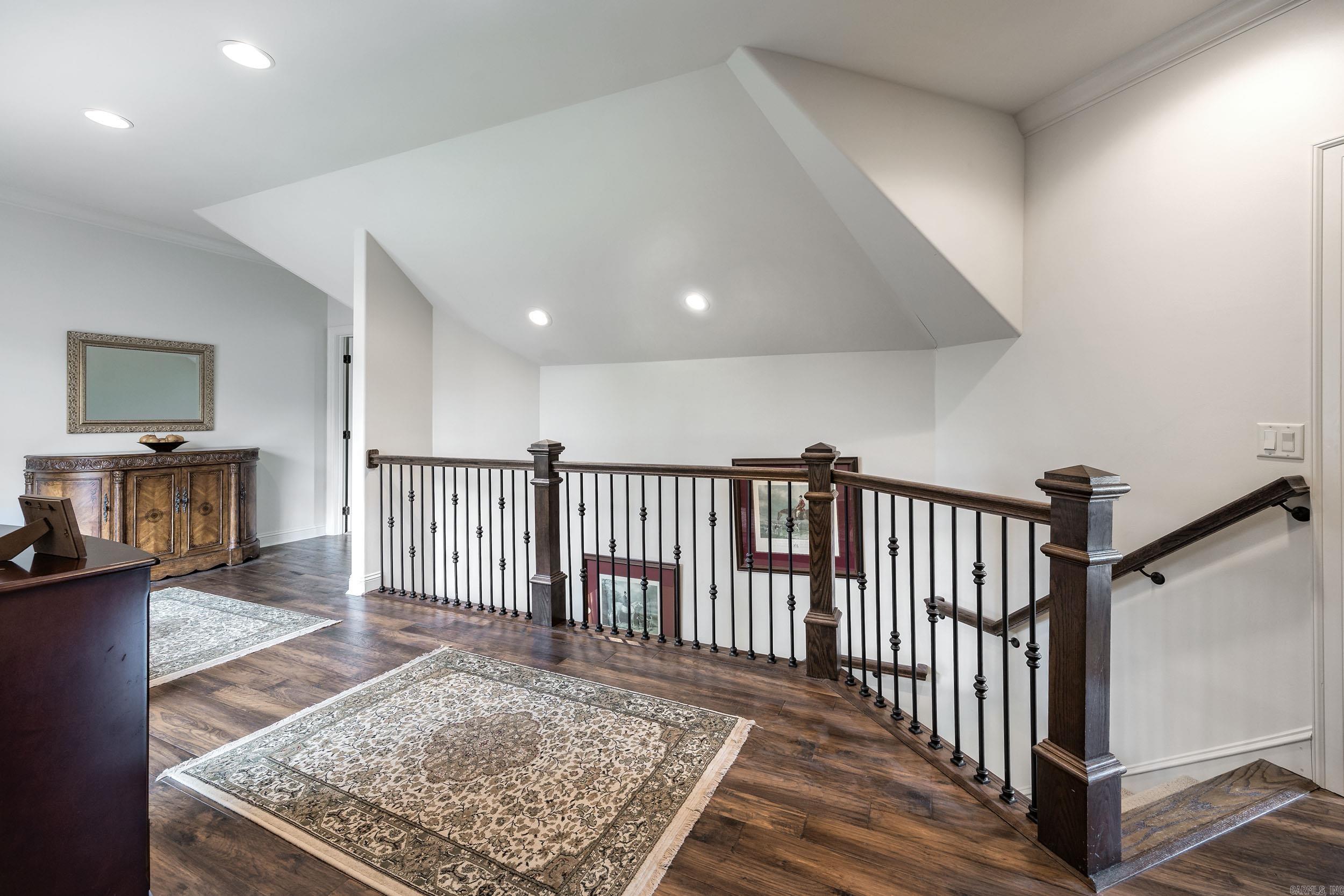 WOODLANDS EDGE - Residential