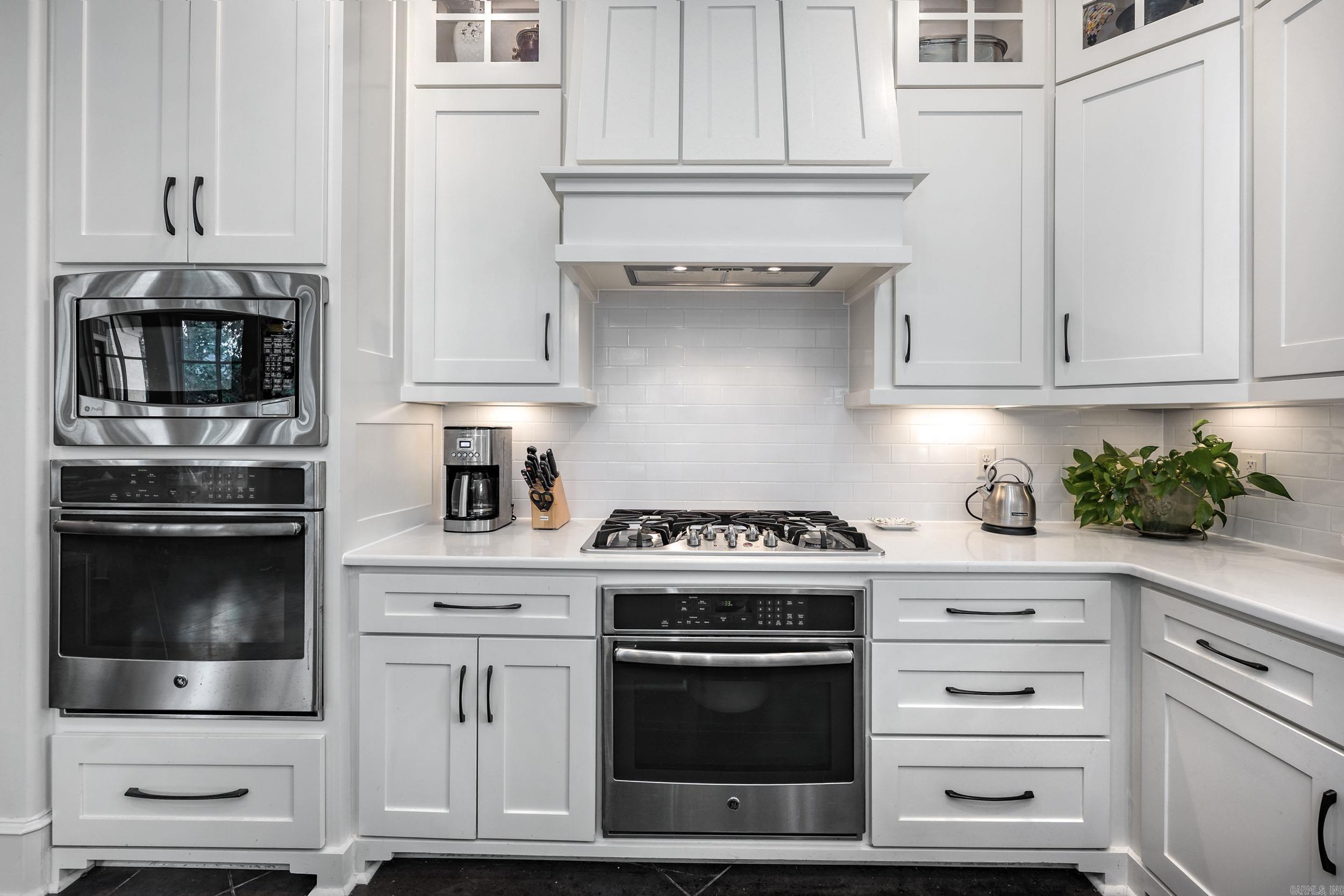 WOODLANDS EDGE - Residential