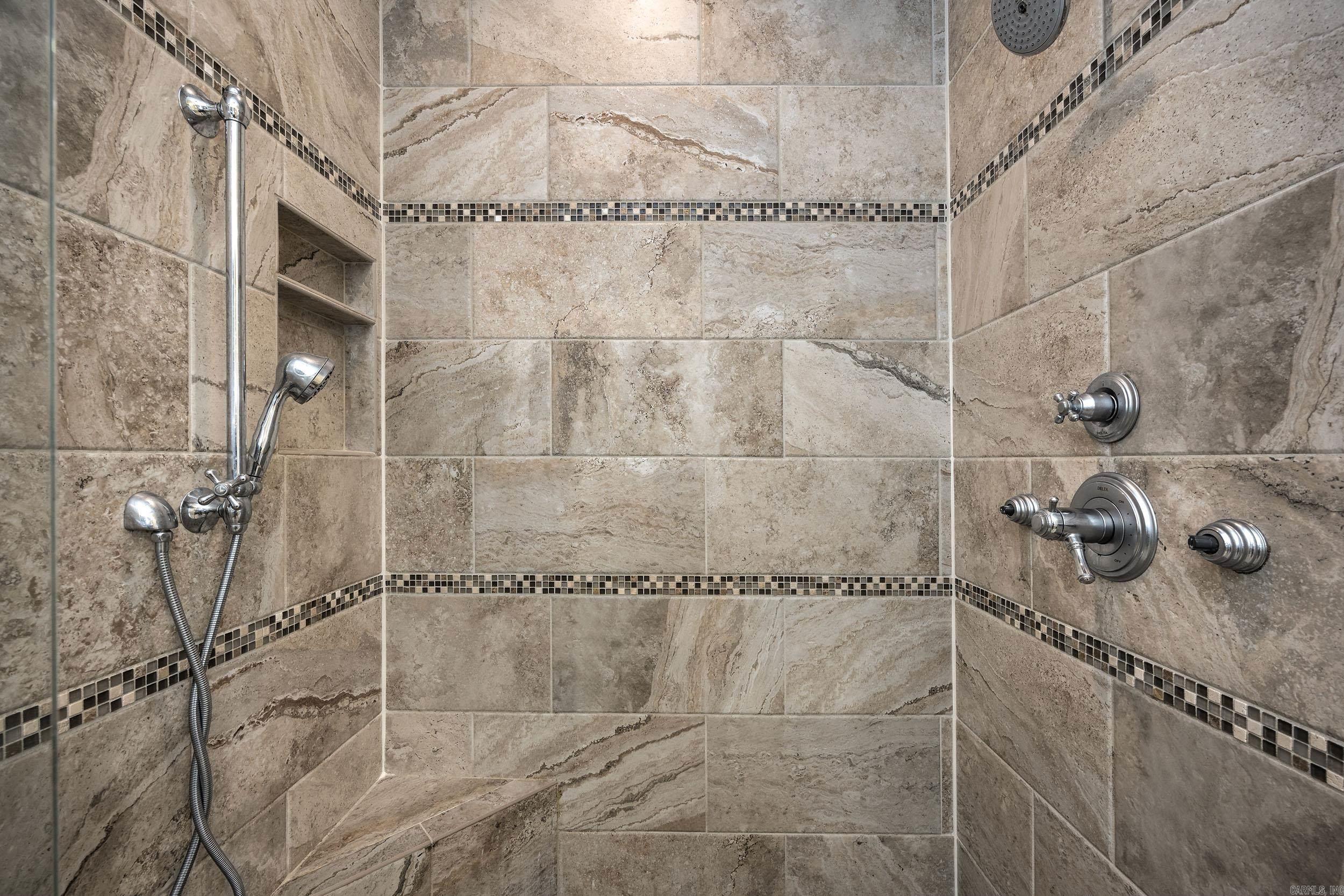 WOODLANDS EDGE - Residential