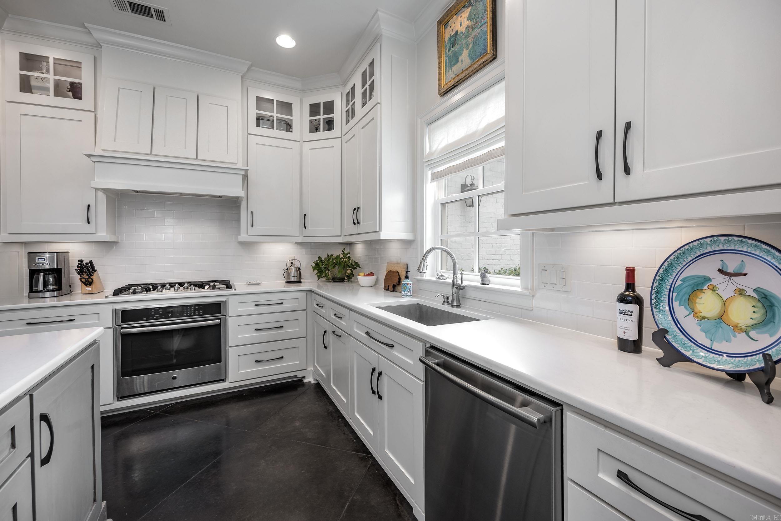 WOODLANDS EDGE - Residential
