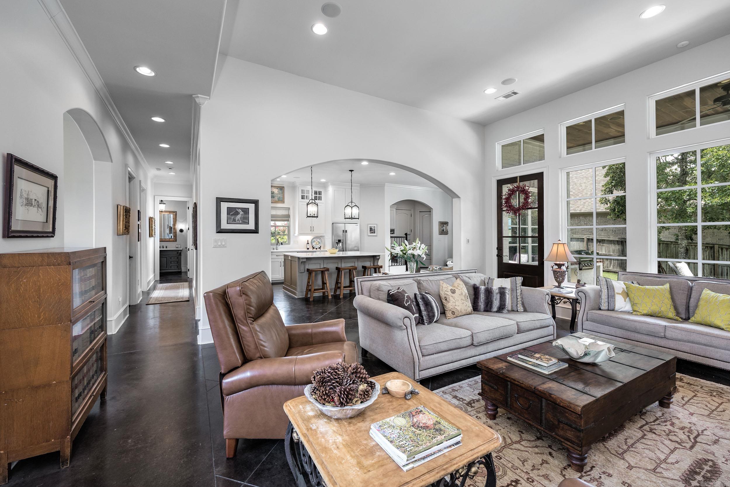 WOODLANDS EDGE - Residential