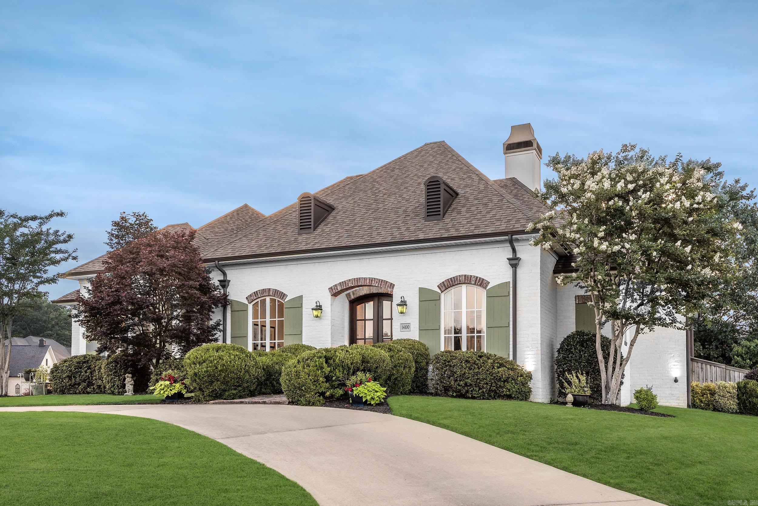 WOODLANDS EDGE - Residential