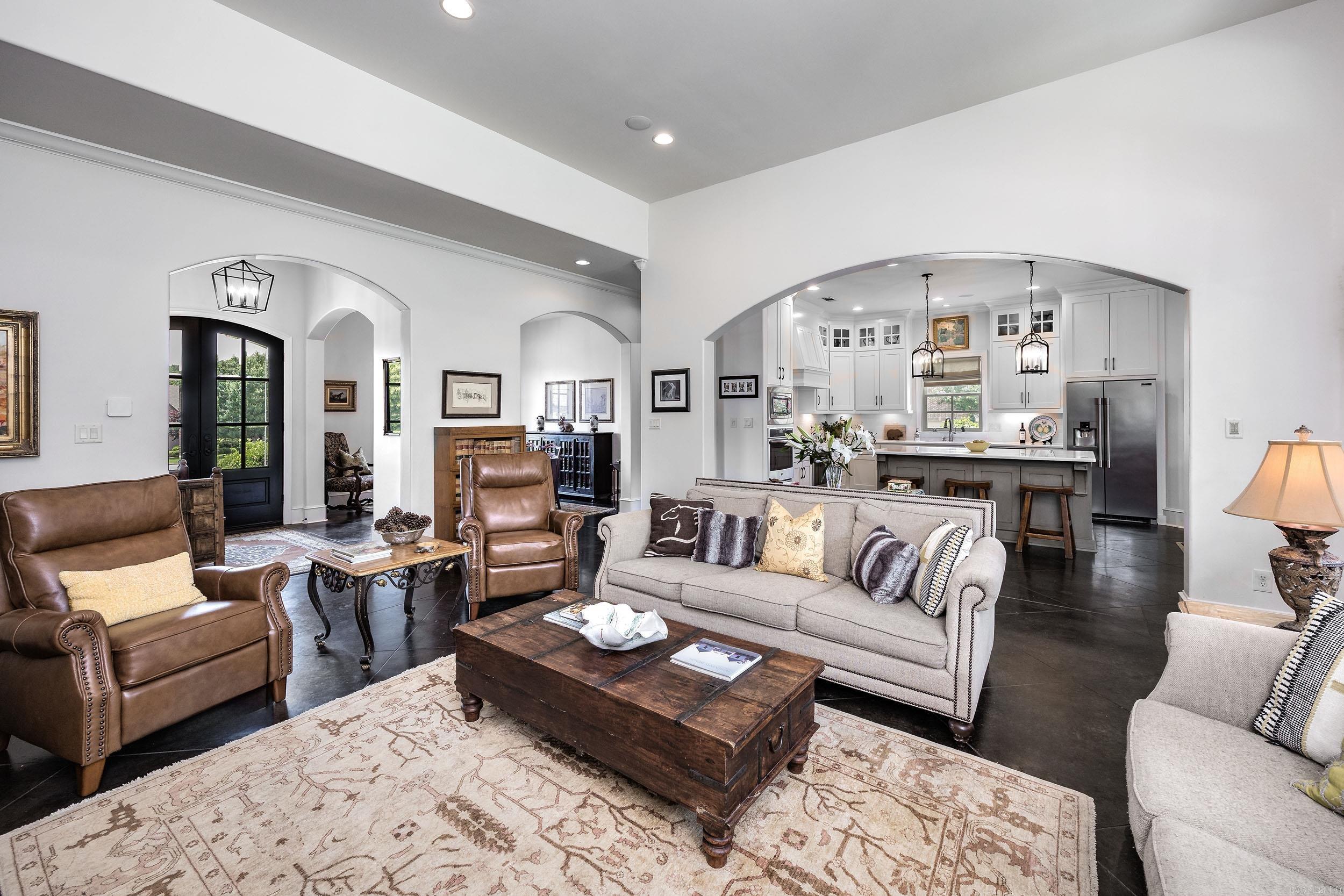 WOODLANDS EDGE - Residential